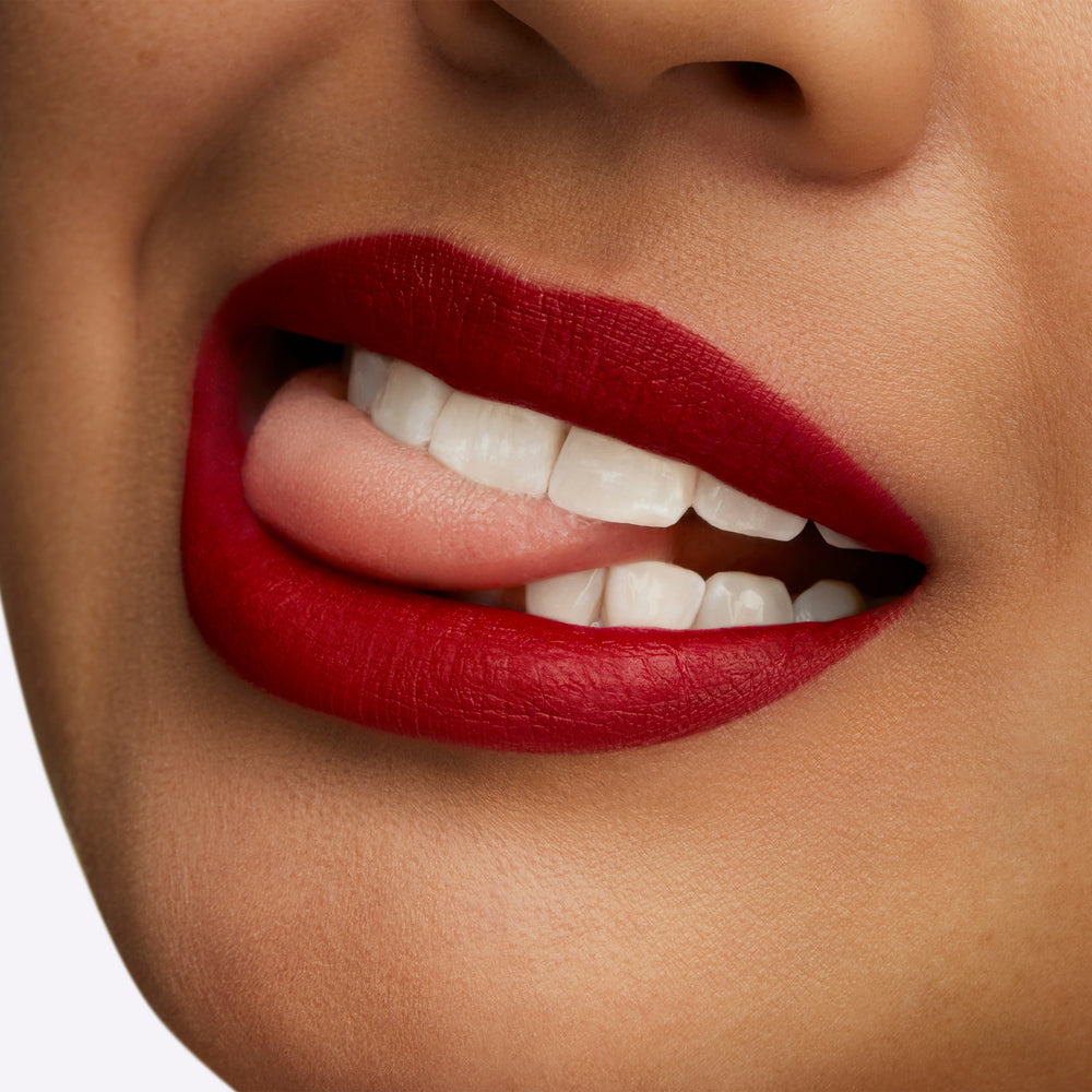 Retro Matte Lipstick, 3.0 g, Ruby Woo, Model, medium