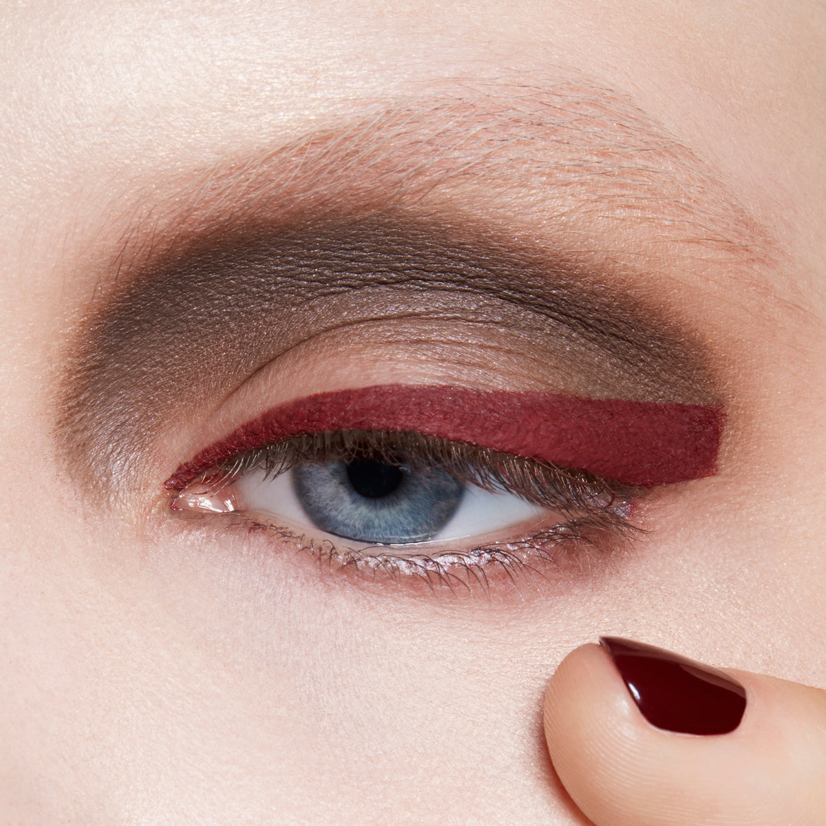 Small Eye Shadow, 1.5 g, Brun, Model, light