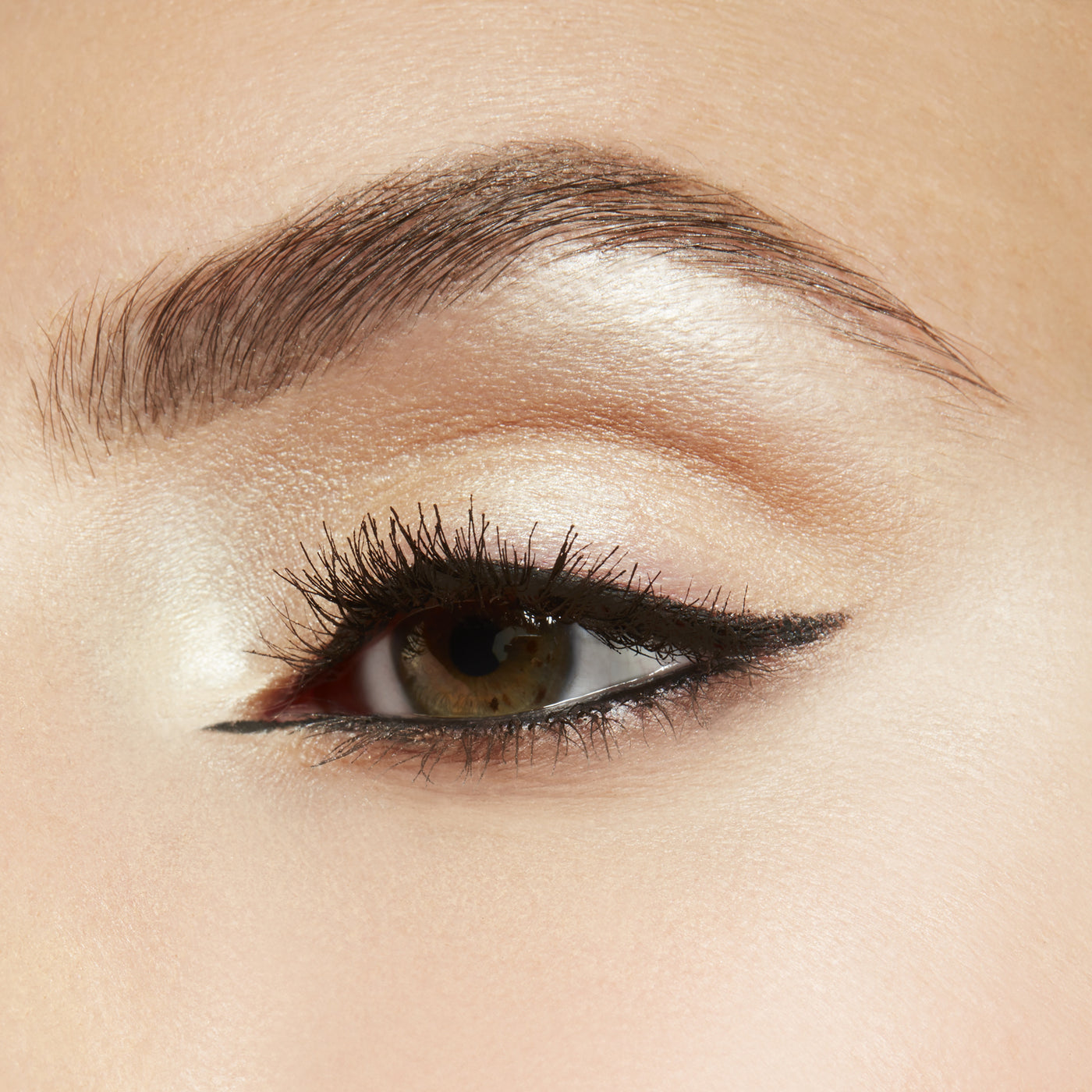 Small Eye Shadow, 1.5 g, Nylon, Model, light