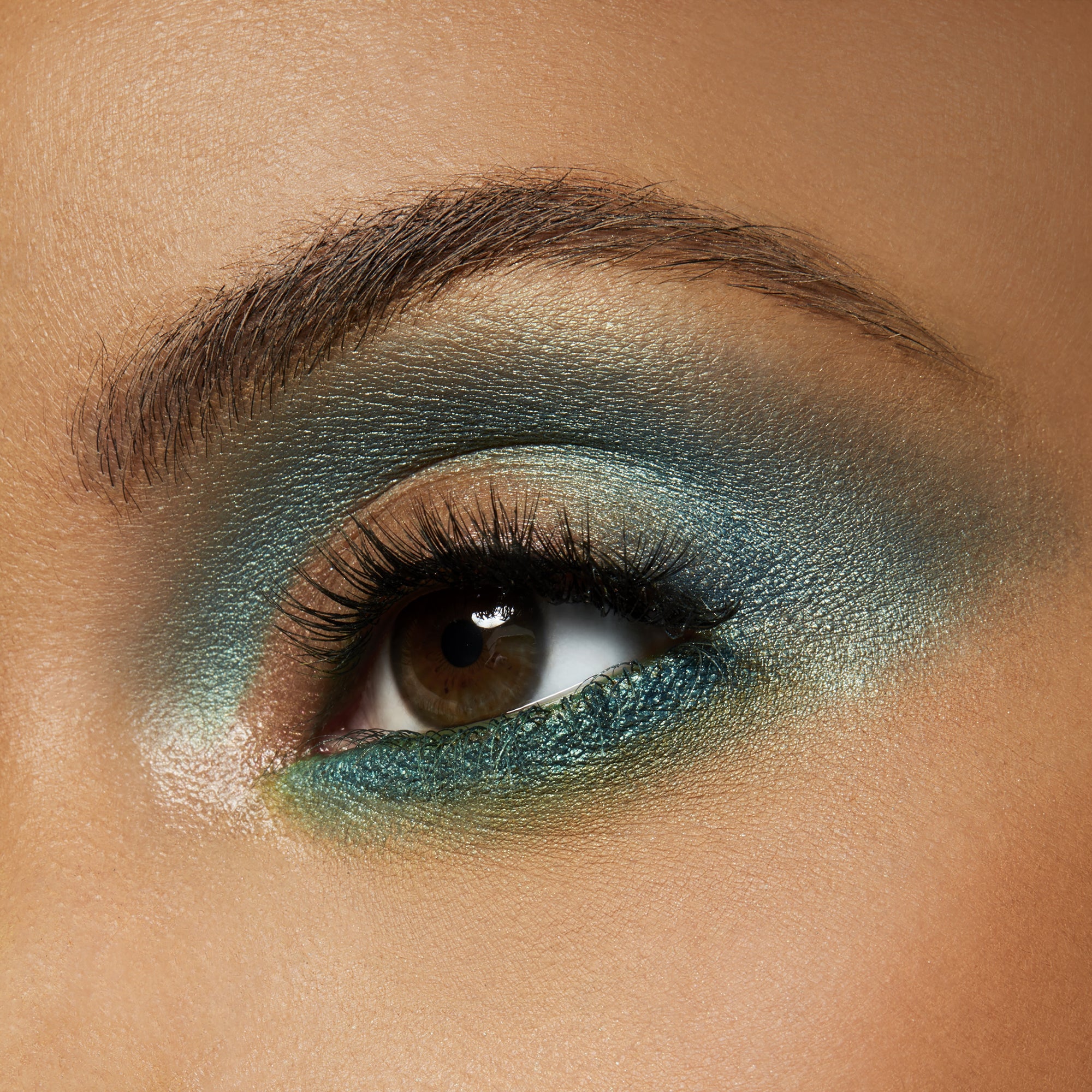 Small Eye Shadow, 1.5 g, Steamy, Model, medium