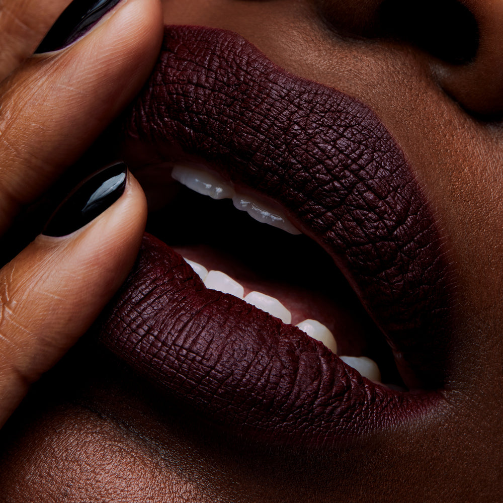 Retro Matte Liquid Lipcolour, 5.0 ml, High Drama, Model, deep