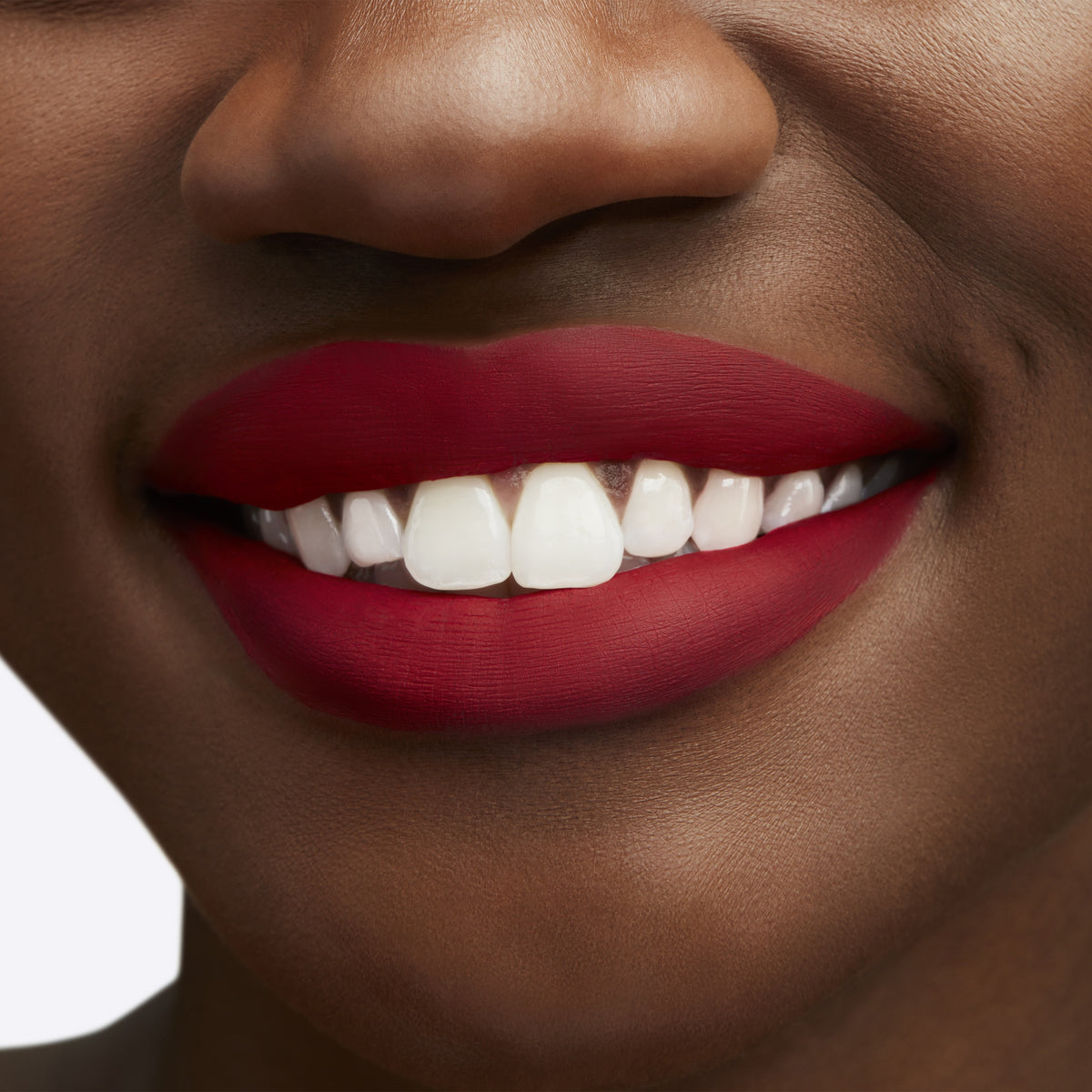 Retro Matte Liquid Lipcolour, 5.0 ml, Ruby Phew!, Model, deep