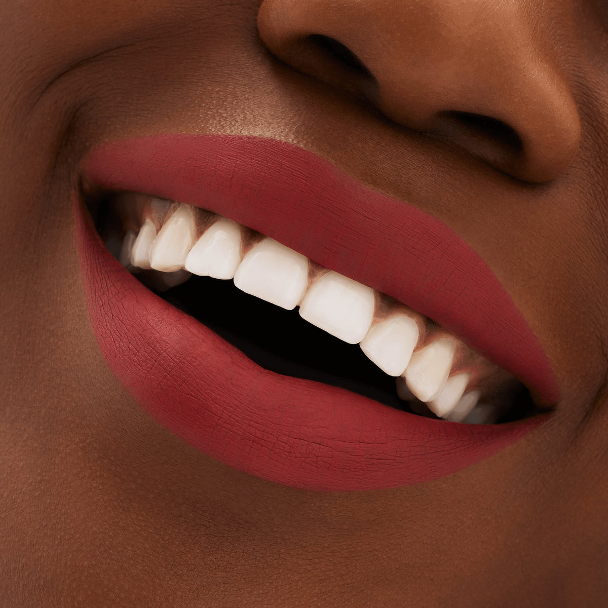 M·A·C Locked Kiss 24hr Lipstick, 1.8 g, Coy, Model, deep