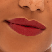 M·A·C Locked Kiss 24hr Lipstick, 1.8 g, Extra Chili, Model, medium