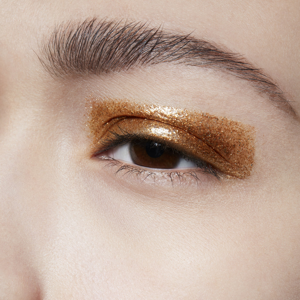 Dazzleshadow Liquid, 4.6 g, Blinking Brilliant, Model, light