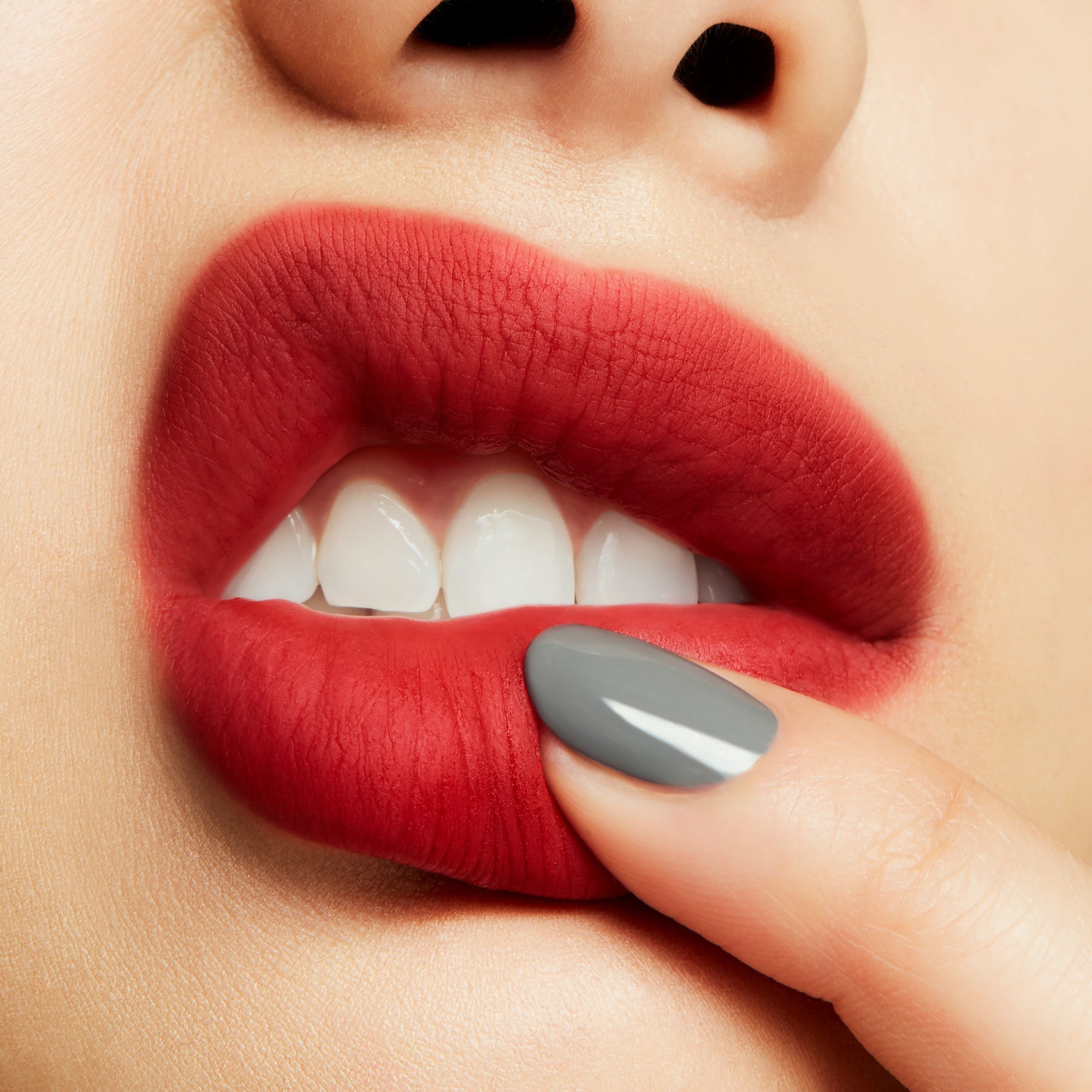 Powder Kiss Liquid Lipcolour, 5.0 ml, Fashion Sweetie, Model, light