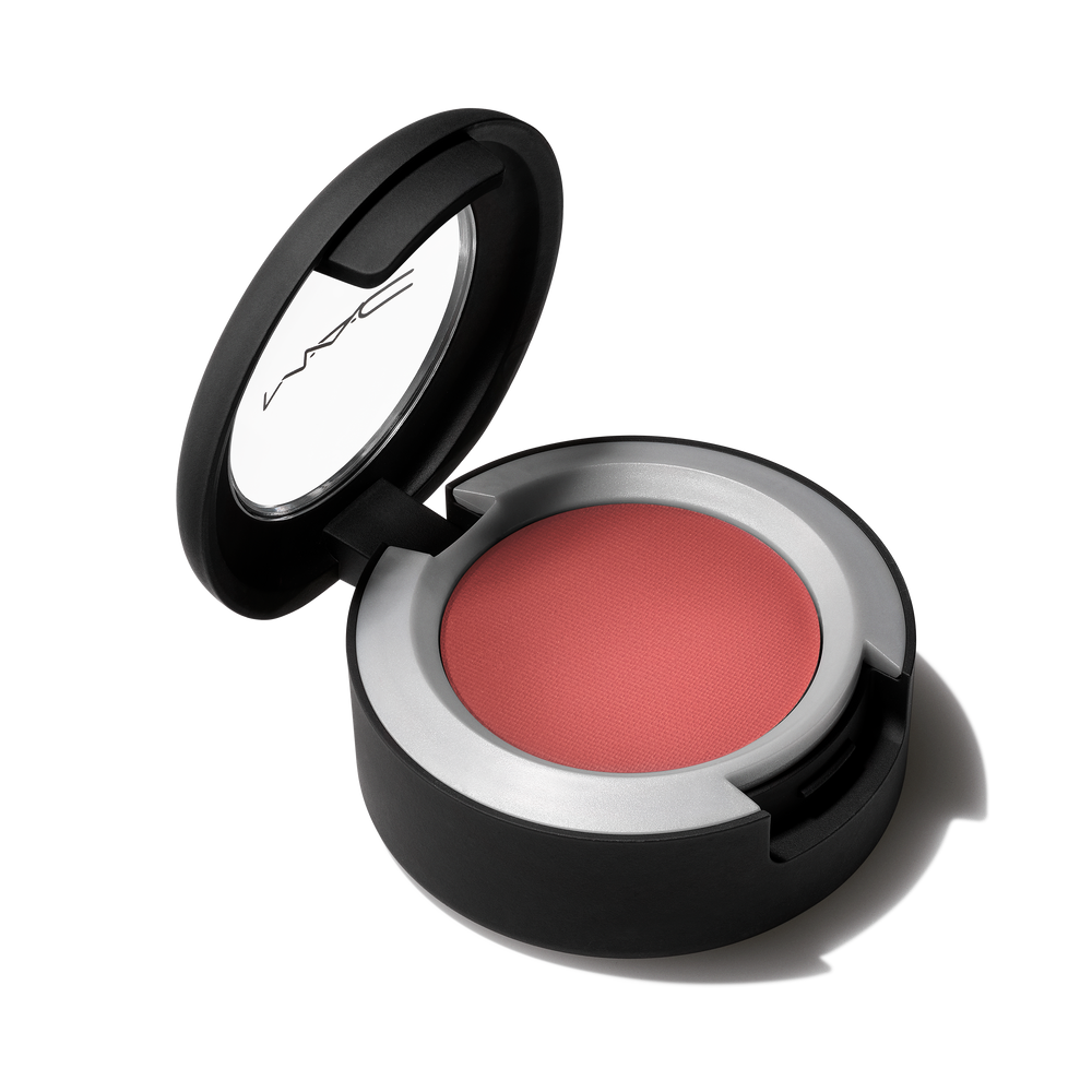 Powder Kiss Soft Matte Eye Shadow, 1.5 g, Devoted To Chili, Product Shot