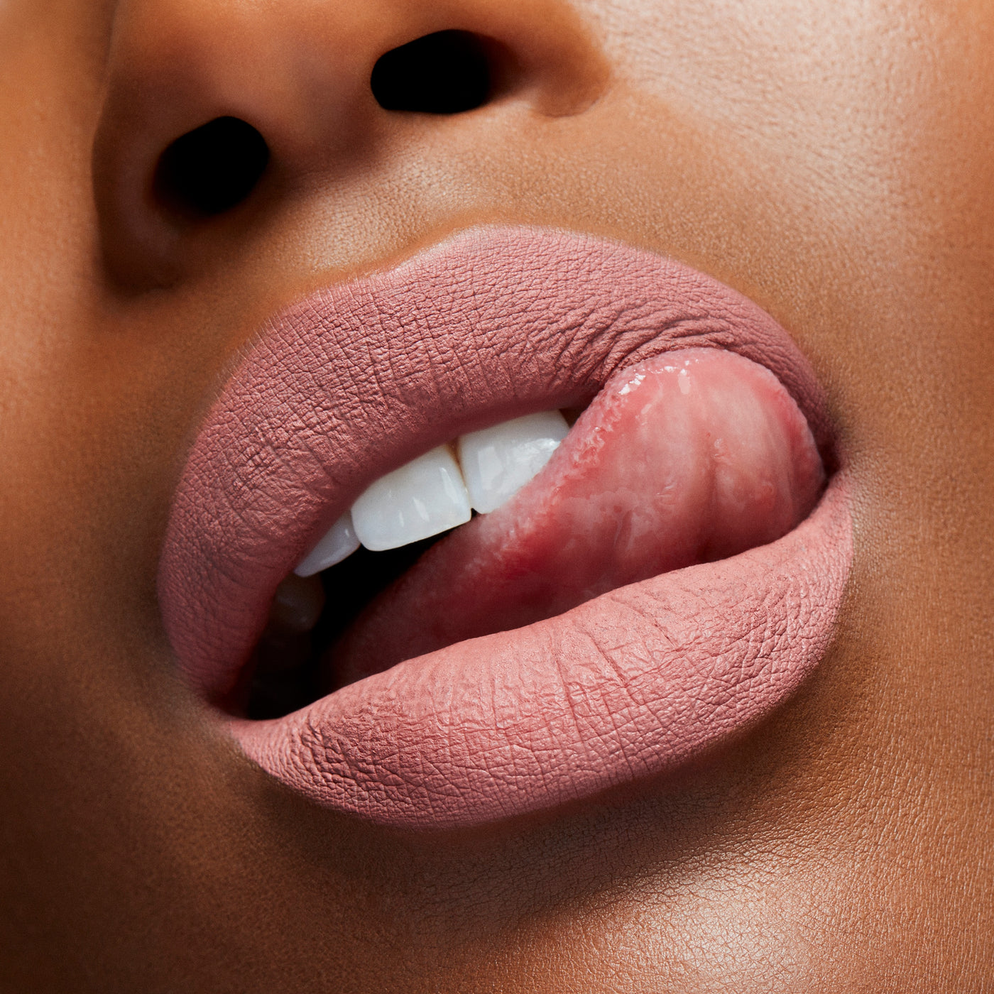 M·A·C Locked Kiss Ink™ 24HR Lipcolour, 4.0 ml, Mischief, Model, deep
