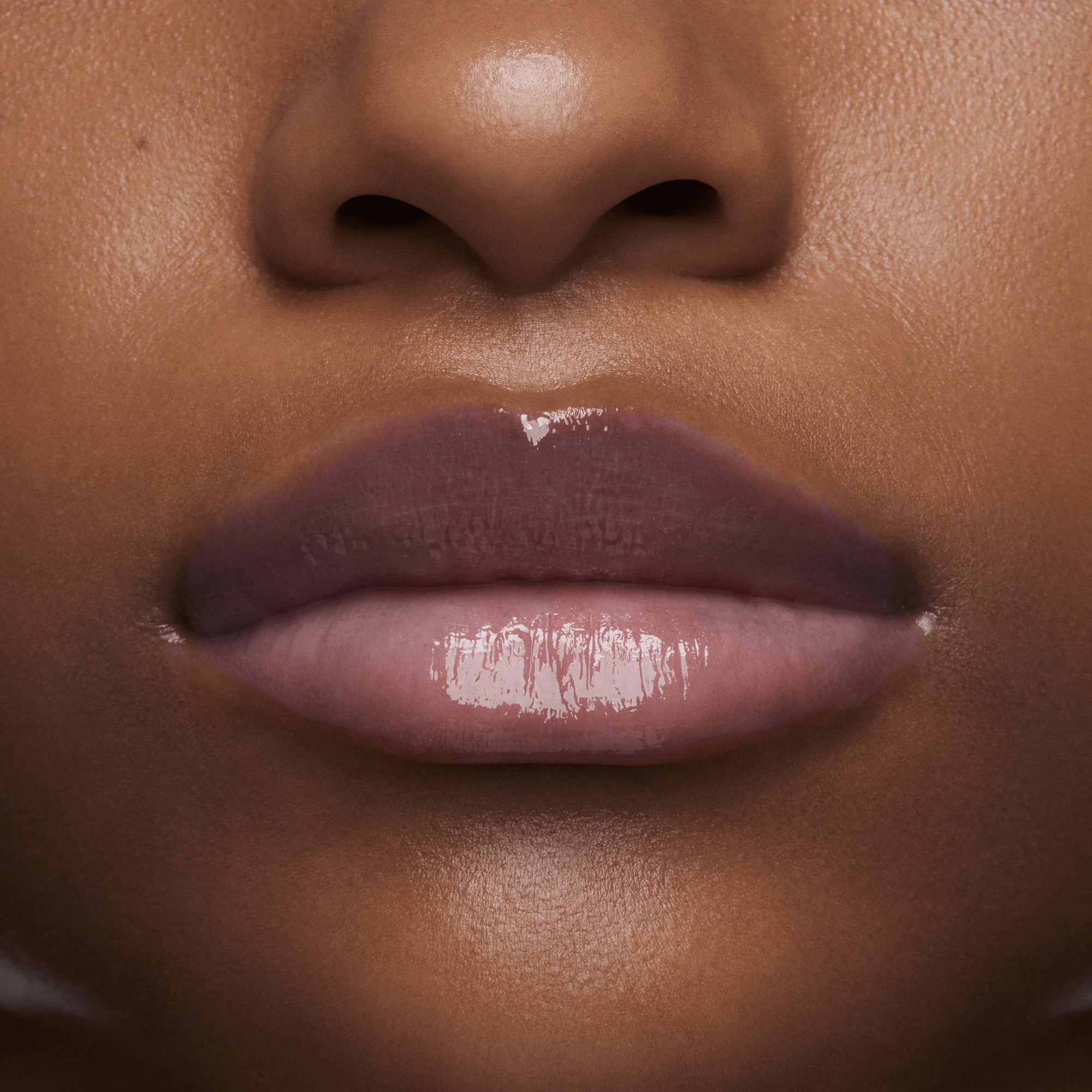 Squirt Plumping Gloss Stick, 2.3 g, Violet Beta, Model, deep
