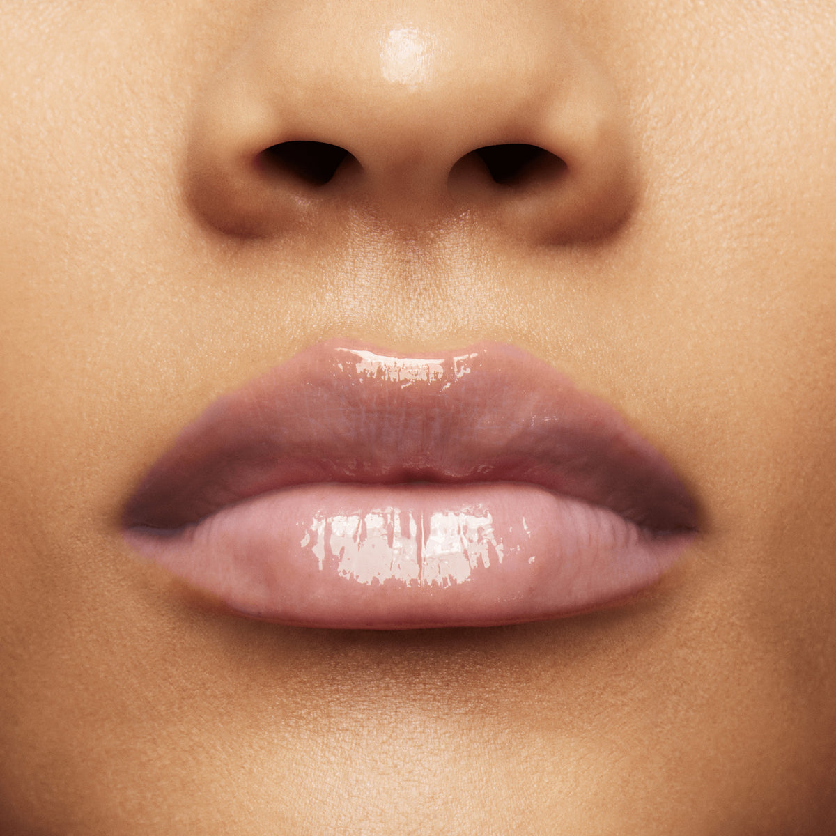 Squirt Plumping Gloss Stick, 2.3 g, Violet Beta, Model, medium