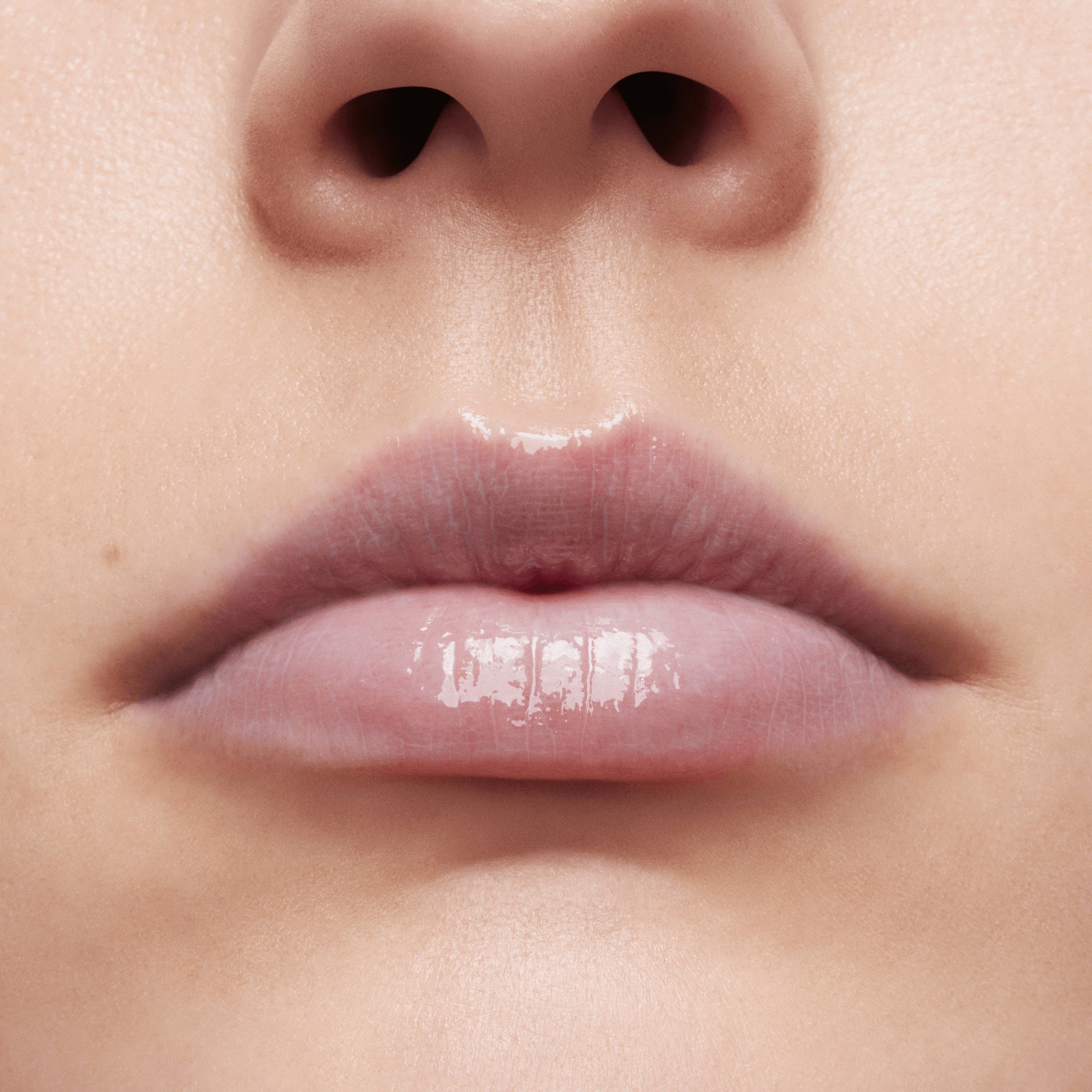 Squirt Plumping Gloss Stick, 2.3 g, Nova, Model, light