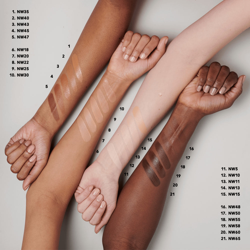 Studio Radiance Serum-Powered™ Foundation, 30.0 ml, NW22, Model, multiple