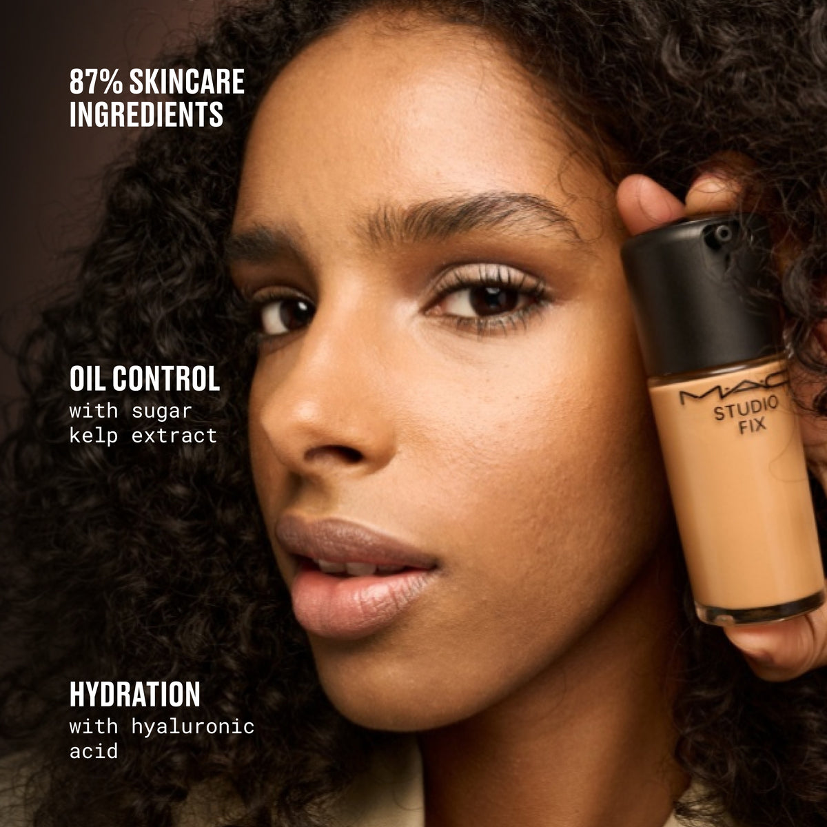 Studio Fix Fluid SPF 15 24HR Matte Foundation + Oil Control, 30.0 ml, NC25