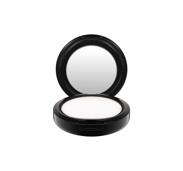 mac powder for managing oily skin on your face