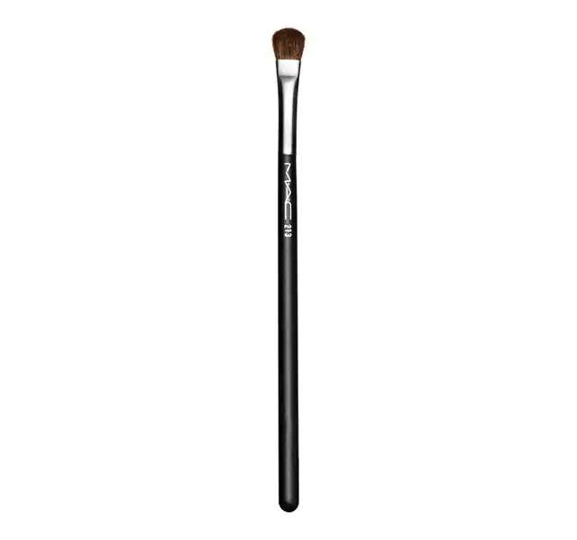 213 Fluff Brush