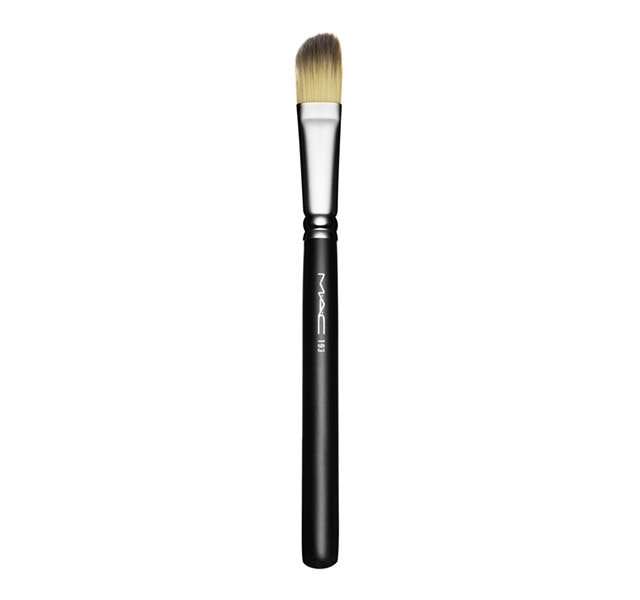 193 Angled Foundation Brush