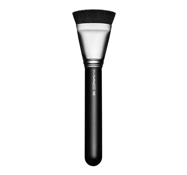 163 Flat Contour Brush MAC Cosmetics Official Site
