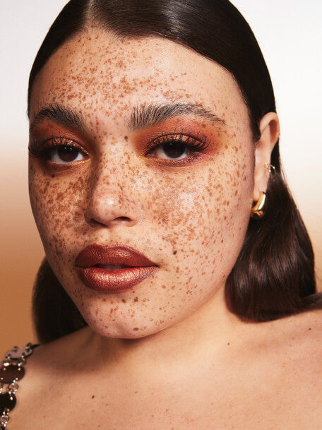 Latte Makeup Goes Luxe with the Couture Copper Trend