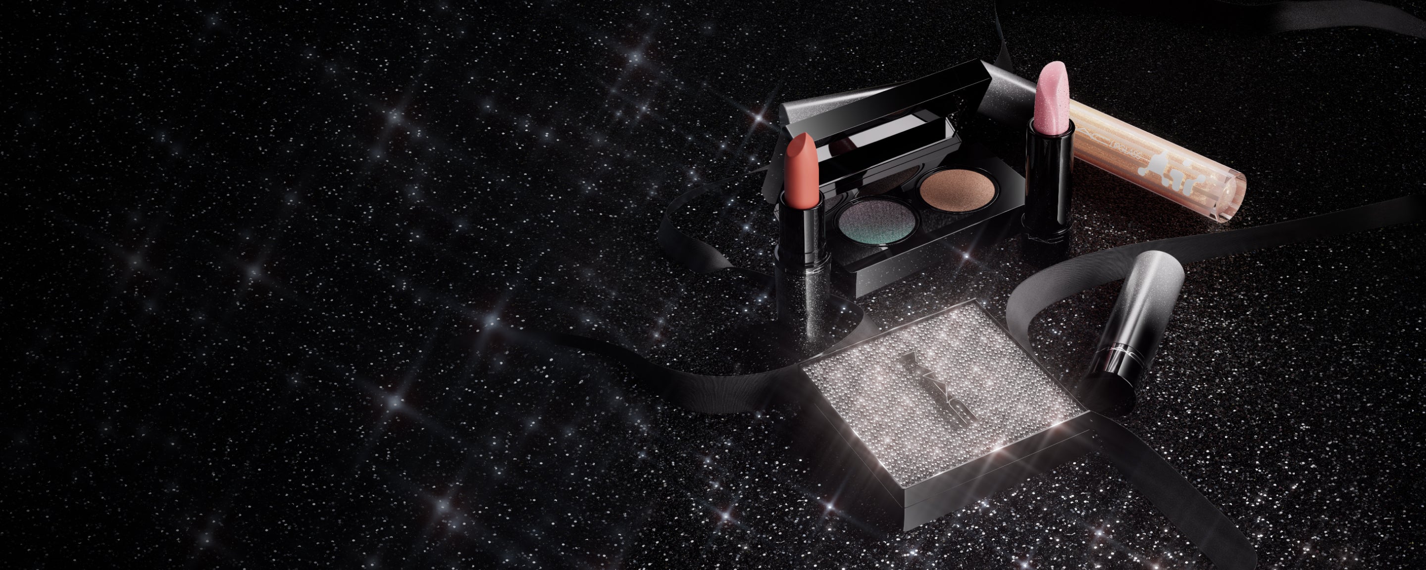 Beauty + Makeup Sets | MAC Holiday | MAC Cosmetics