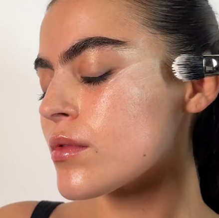 2. AS A MOISTURIZER