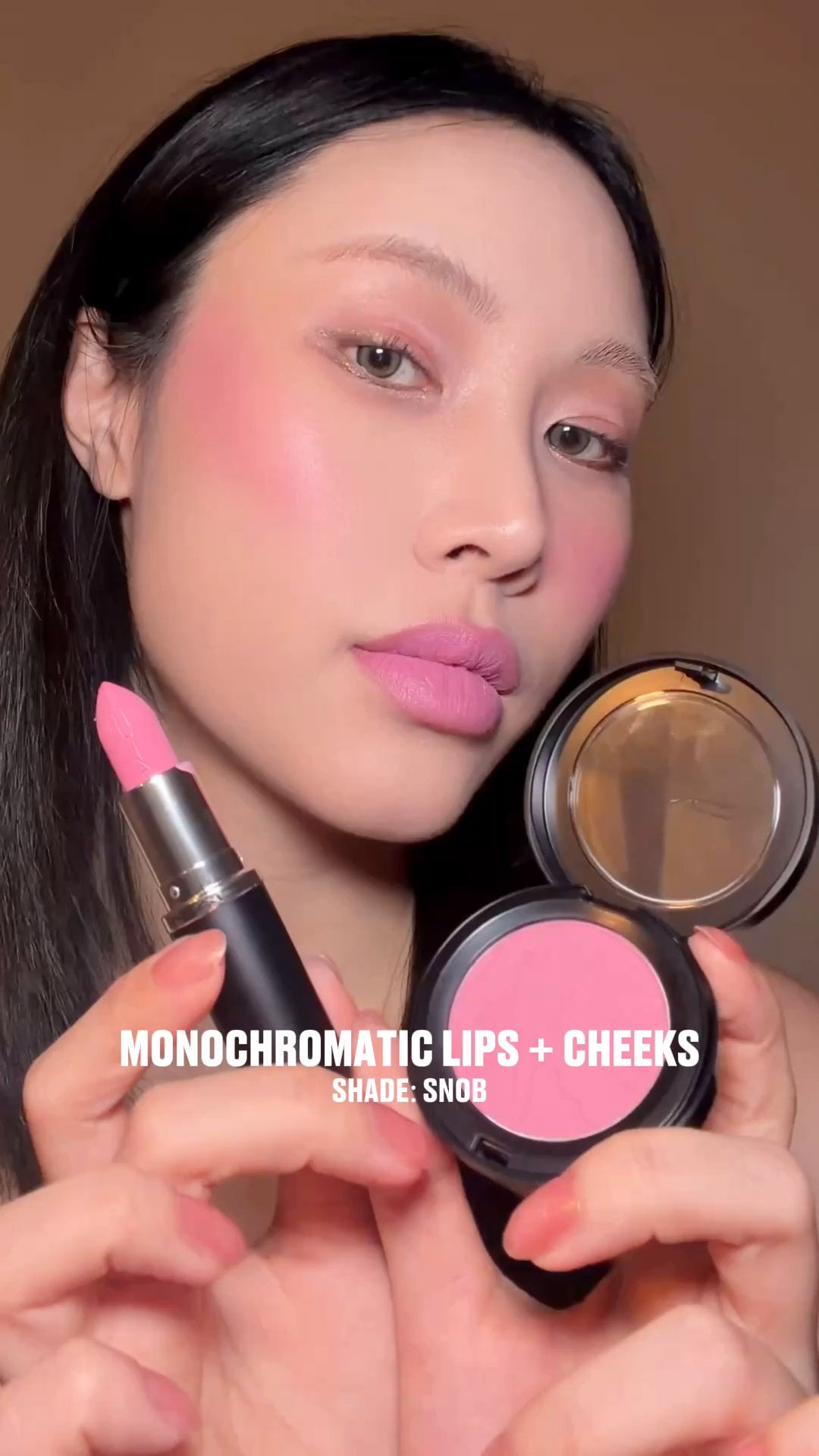 MAKE IT MONOCHROMATIC