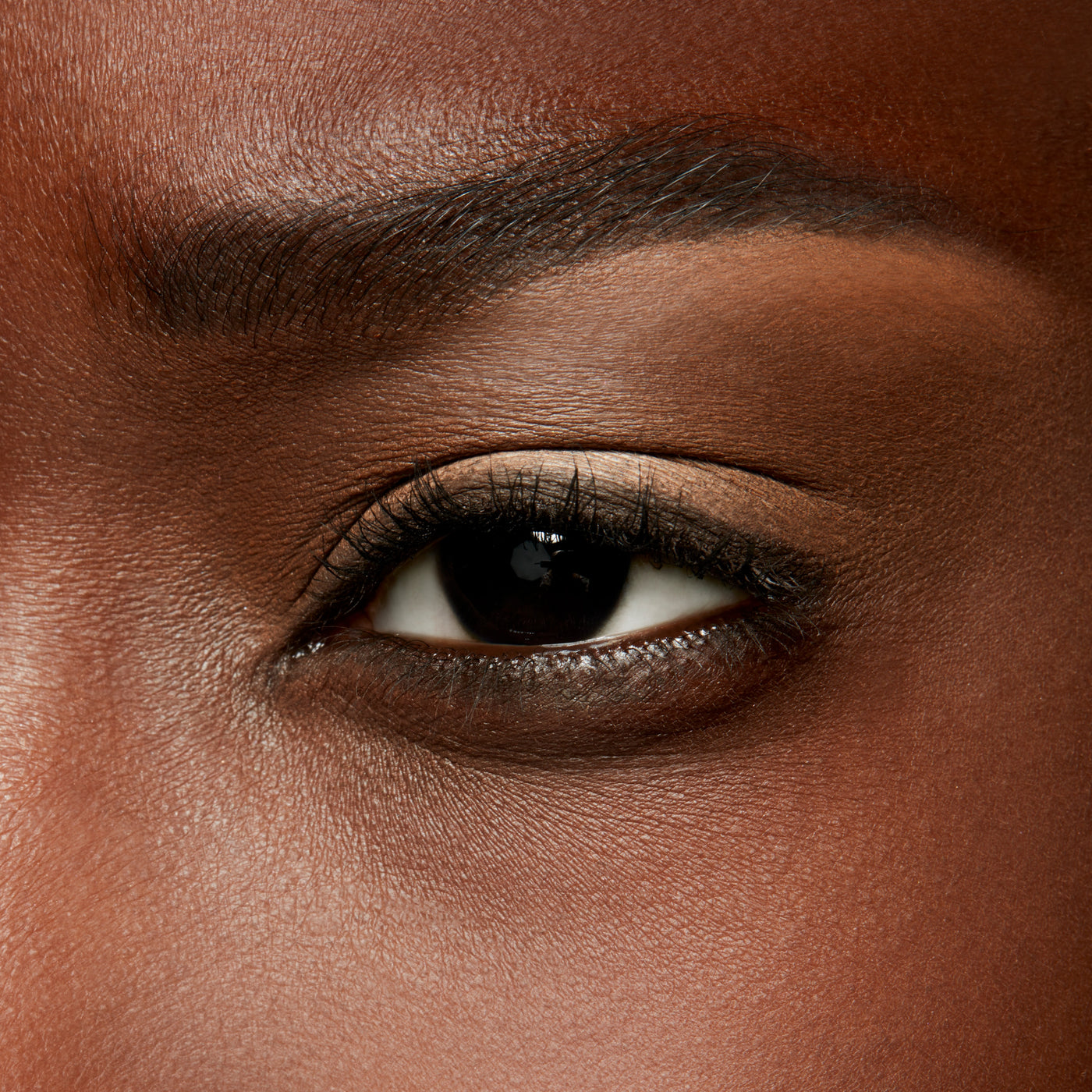 Small Eye Shadow, 1.5 g, Brulé, Model, deep