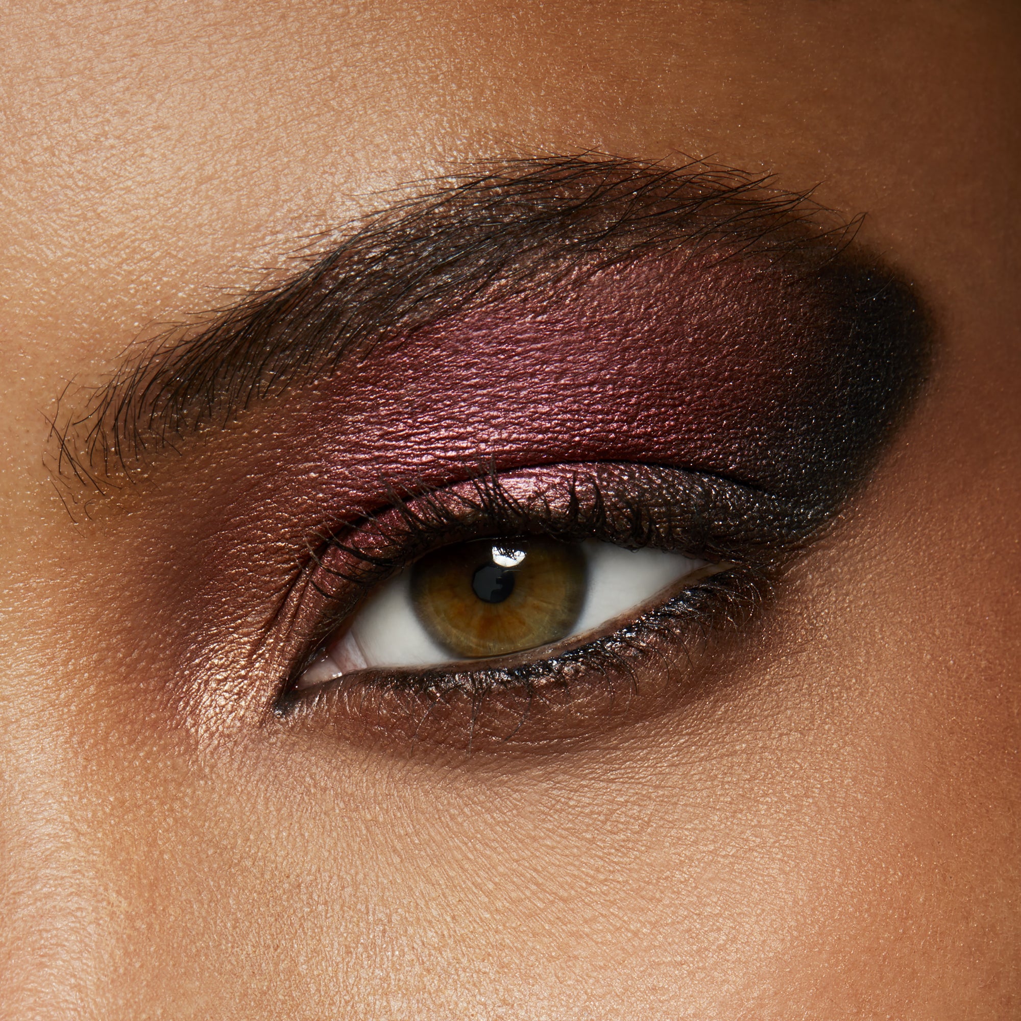 Small Eye Shadow, 1.5 g, Cranberry, Model, medium