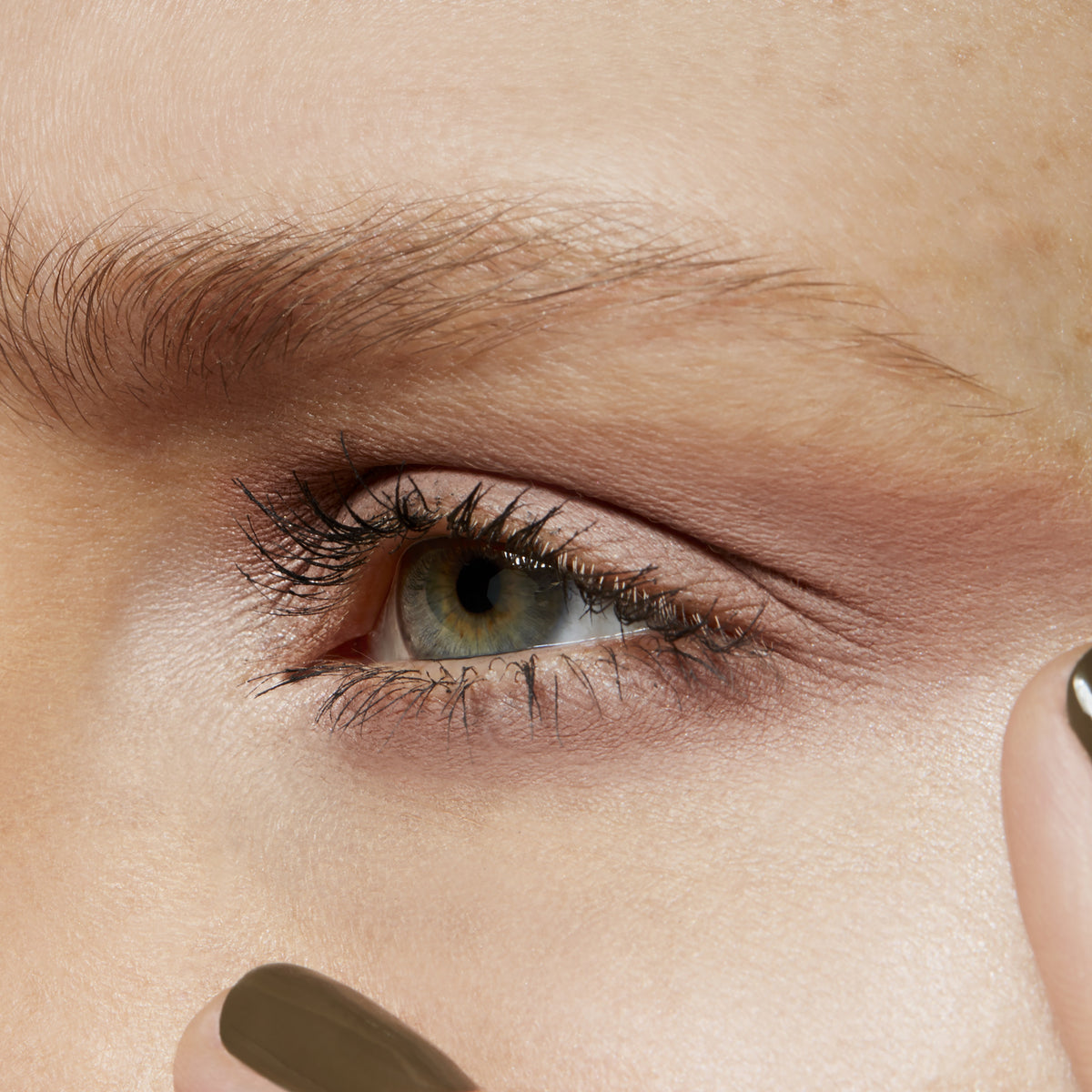 Small Eye Shadow, 1.5 g, Malt, Model, light