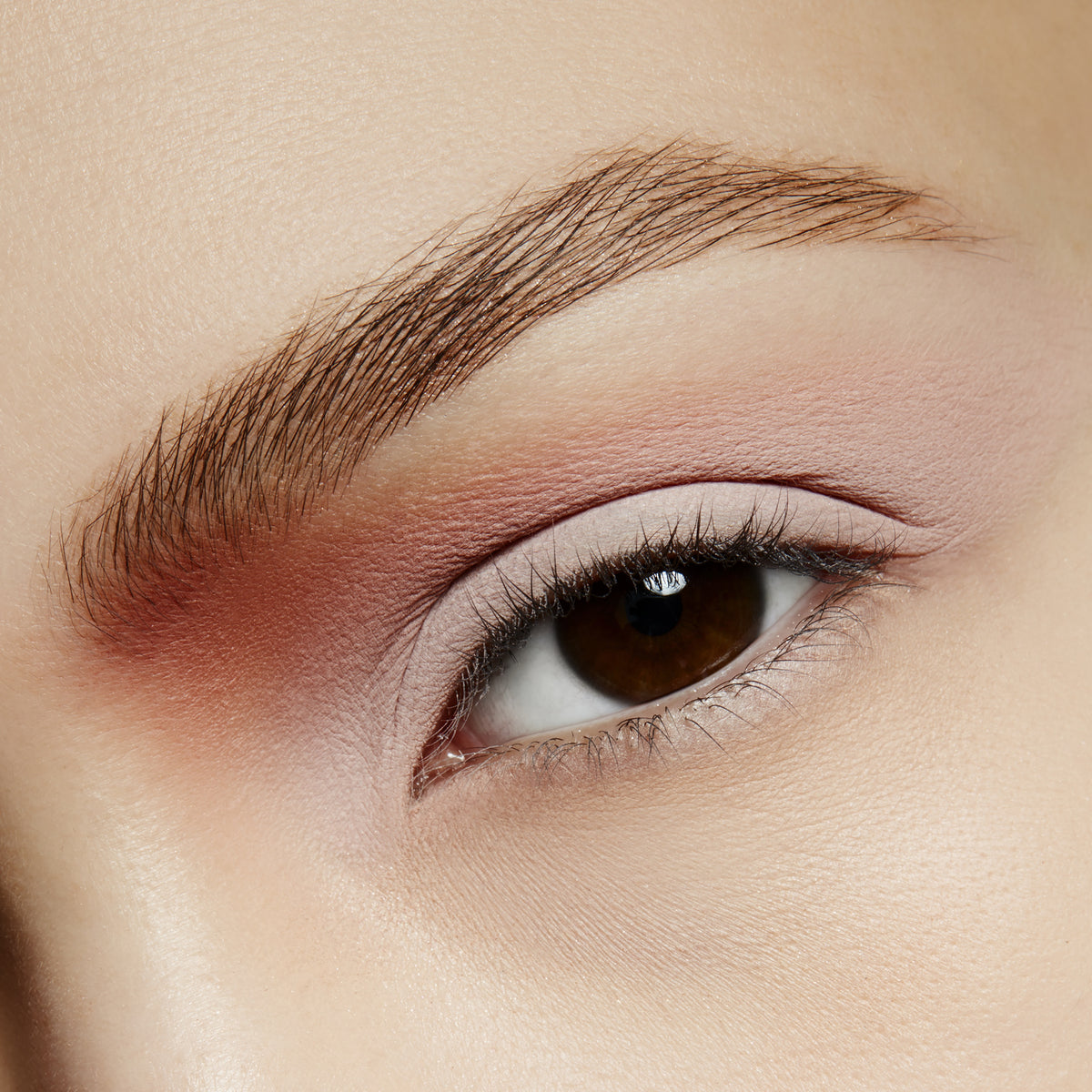 Small Eye Shadow, 1.5 g, Yogurt, Model, light