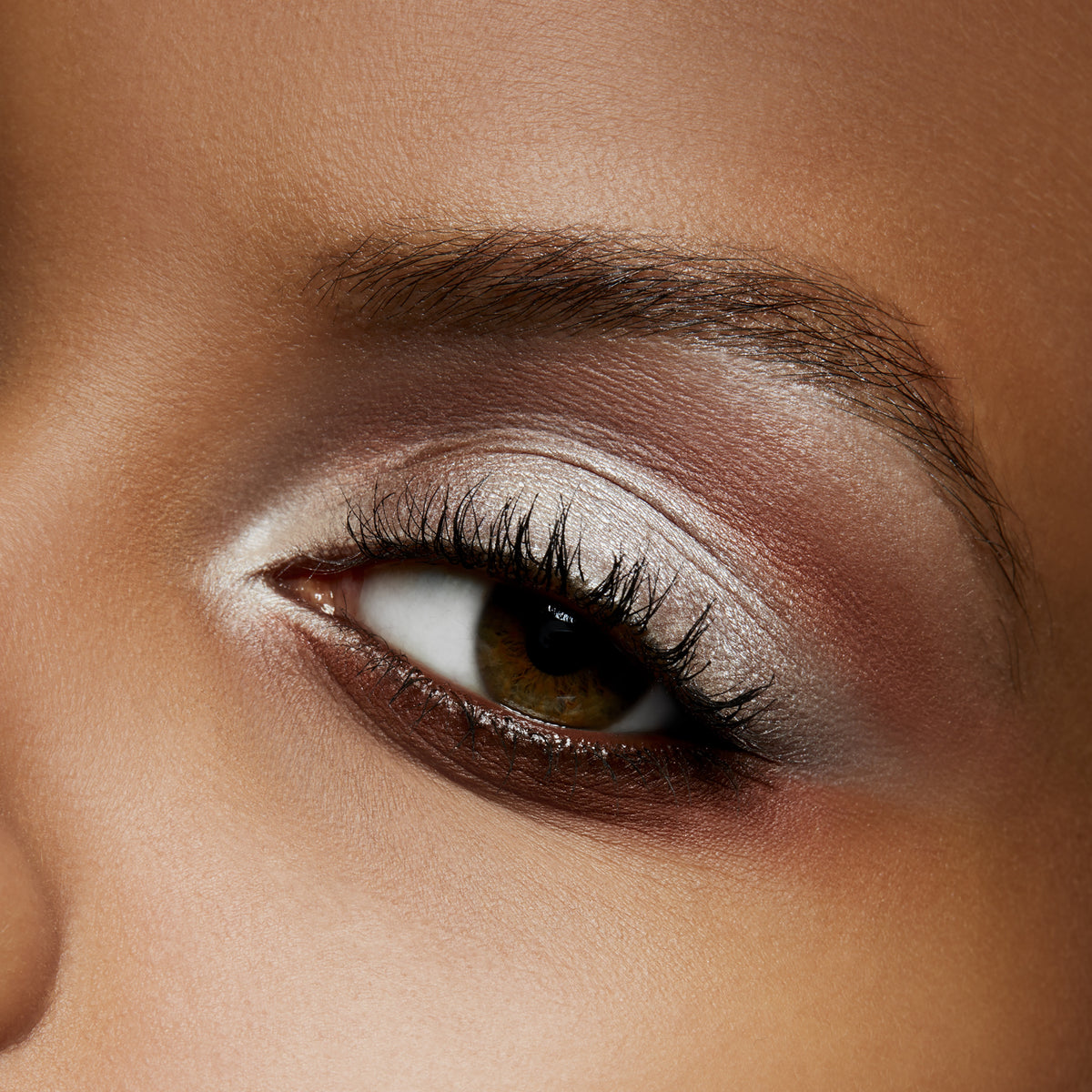 Small Eye Shadow, 1.5 g, Shroom, Model, deep
