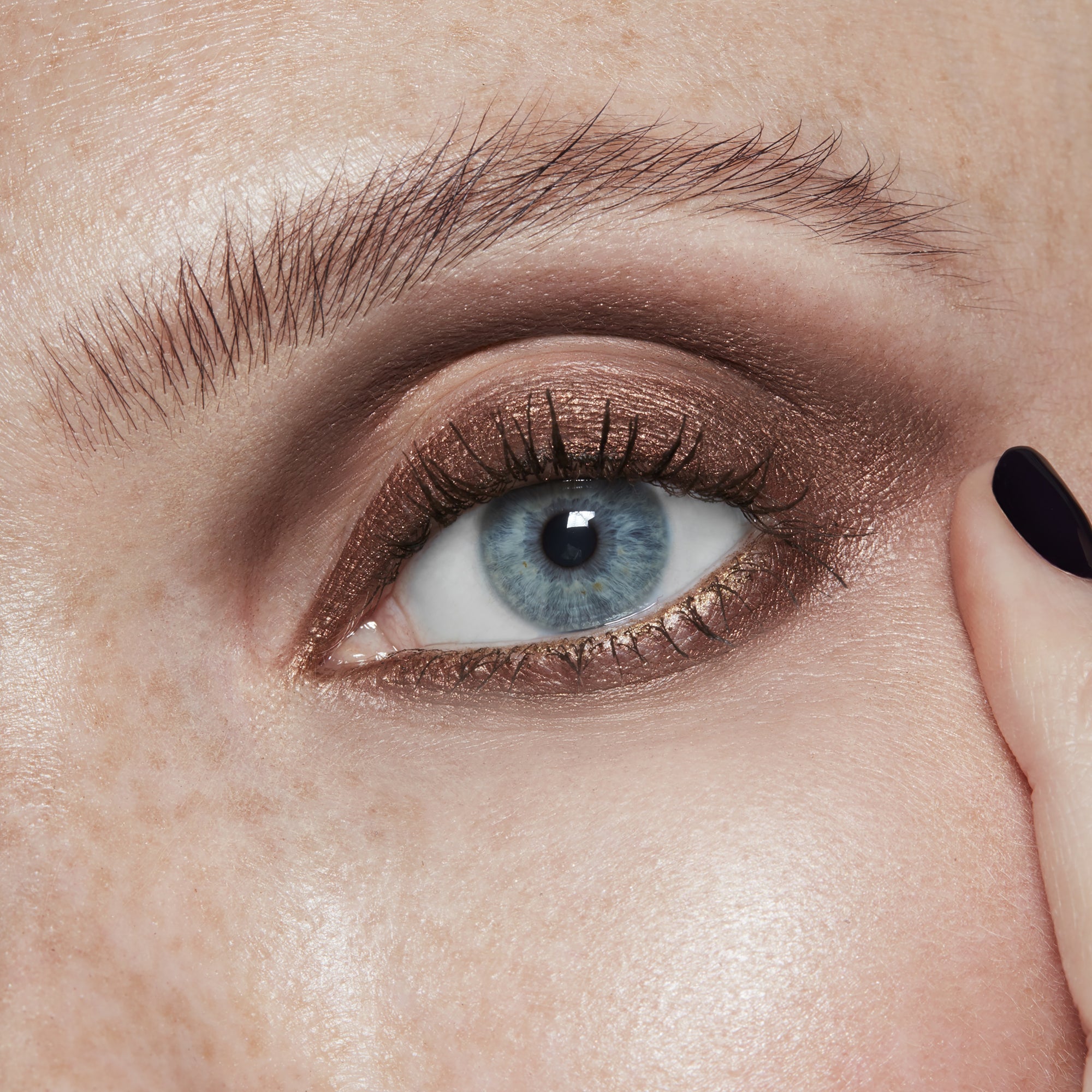 Small Eye Shadow, 1.5 g, Mulch, Model, light