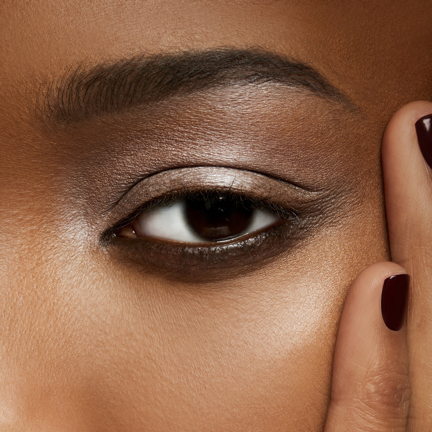 Small Eye Shadow, 1.5 g, Grain, Model, deep