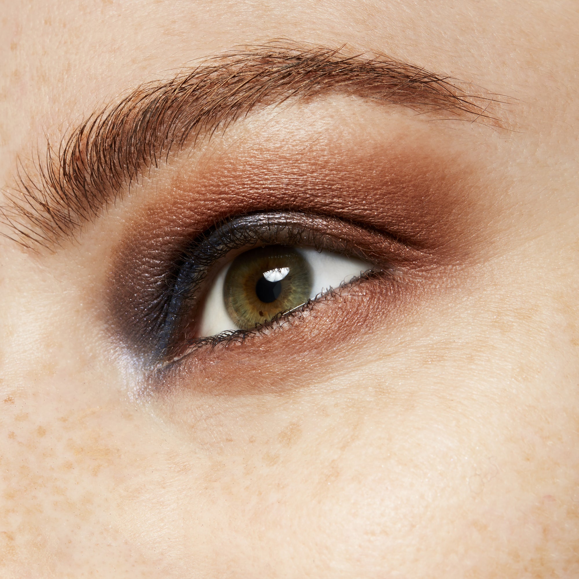 Small Eye Shadow, 1.5 g, Texture, Model, light