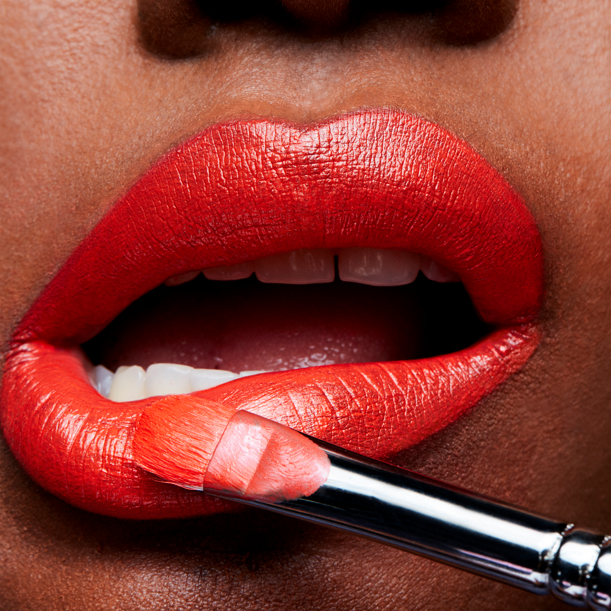 Amplified Lipstick, 3.0 g, Neon Orange, Model, deep