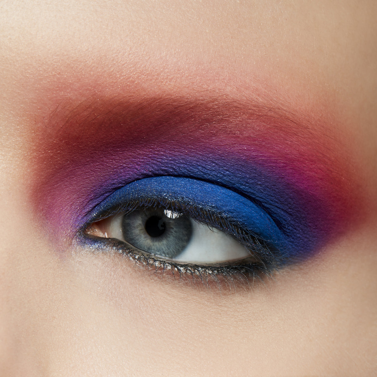 Pro Palette Pan, 1.5 g, Atlantic Blue, Model, light