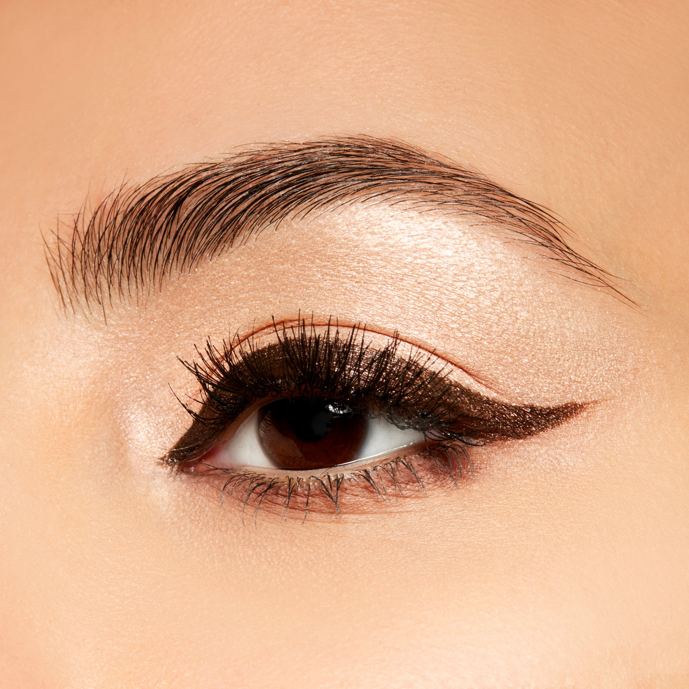 Extra Dimension Extra Dimension Eye Shadow, 1.3 g, A Natural Flirt, Model, medium
