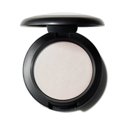 Cream Colour Base Highlighter, 3.2 g, Luna, Product Shot