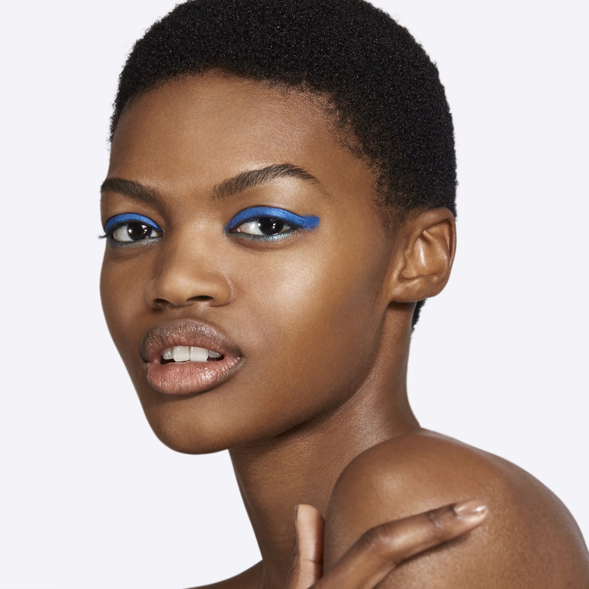 M·A·C Studio Face and Body Foundation, 120.0 ml, White, Model, deep