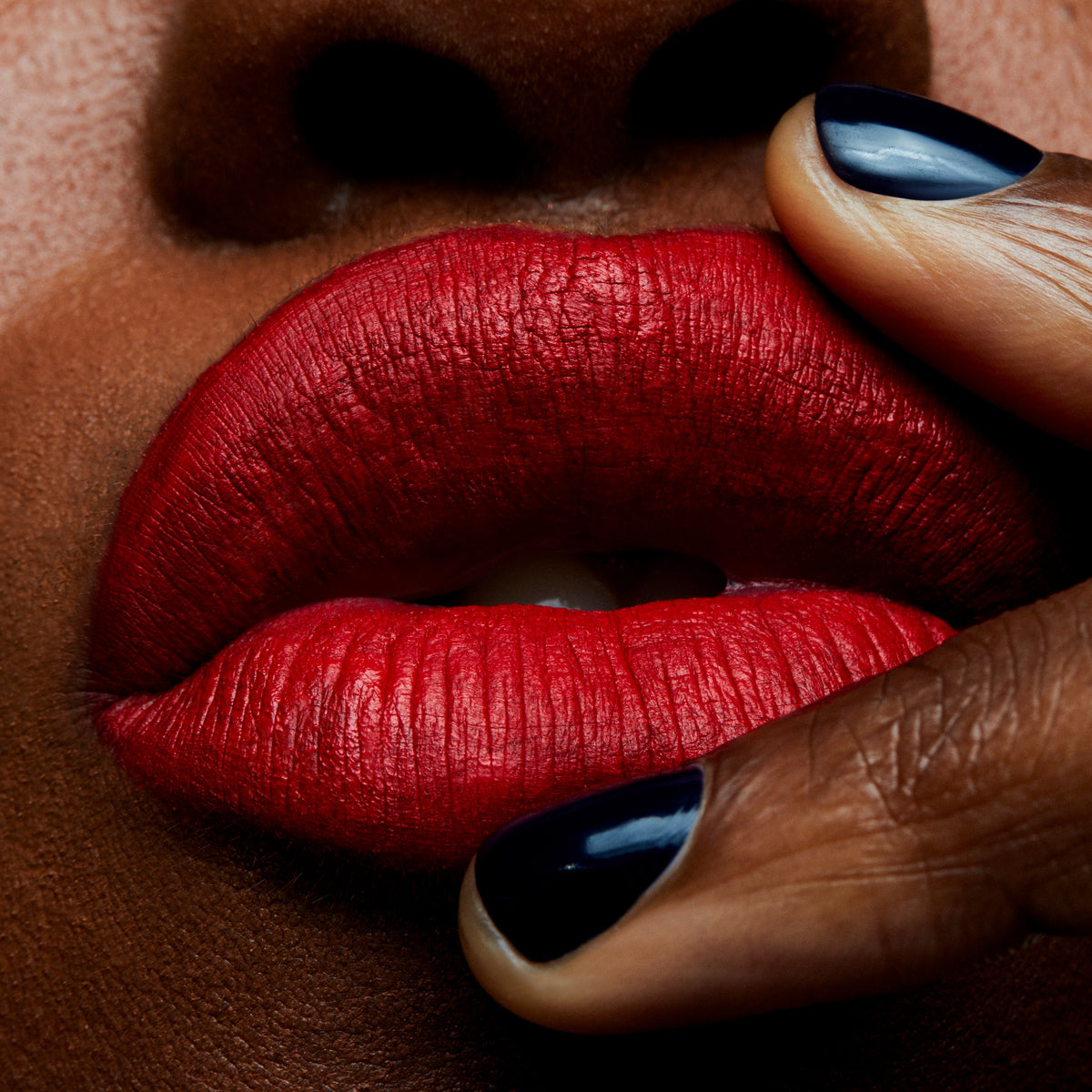 Retro Matte Liquid Lipcolour, 5.0 ml, Fashion Legacy, Model, deep
