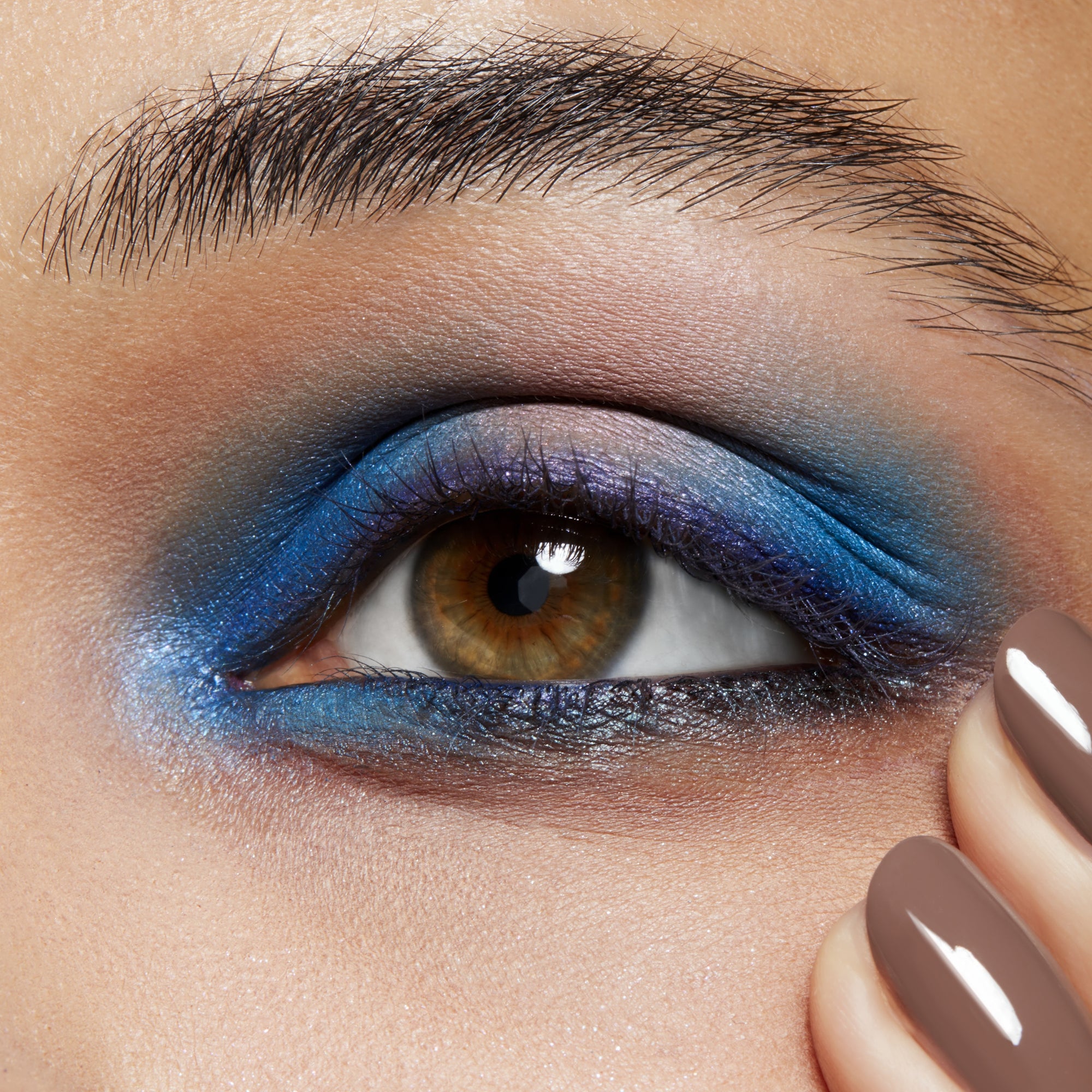 Small Eye Shadow, 1.5 g, Triennial Wave, Model, medium