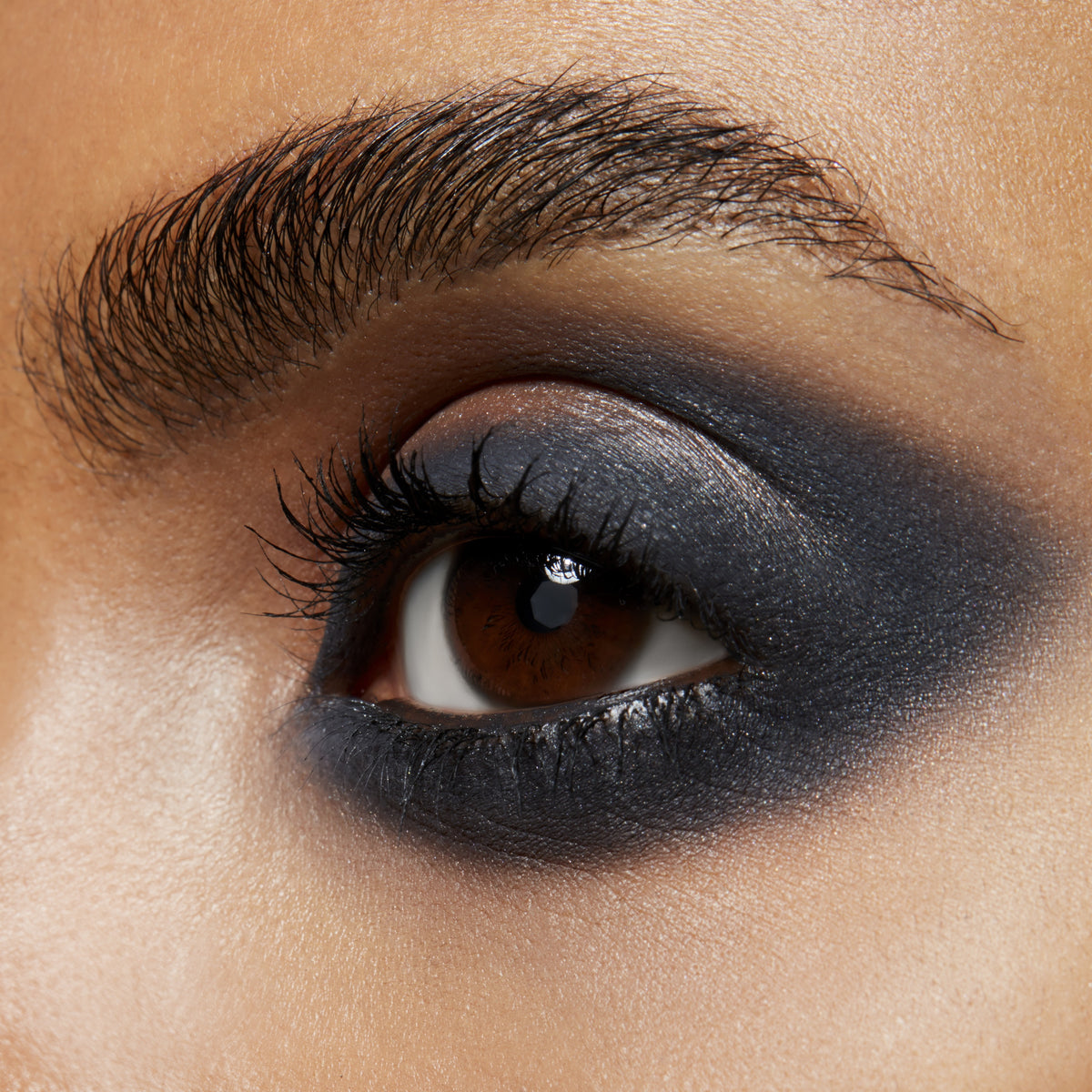 Small Eye Shadow, 1.5 g, Greystone, Model, deep
