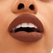 M·A·C Locked Kiss 24hr Lipstick, 1.8 g, Posh, Model, medium