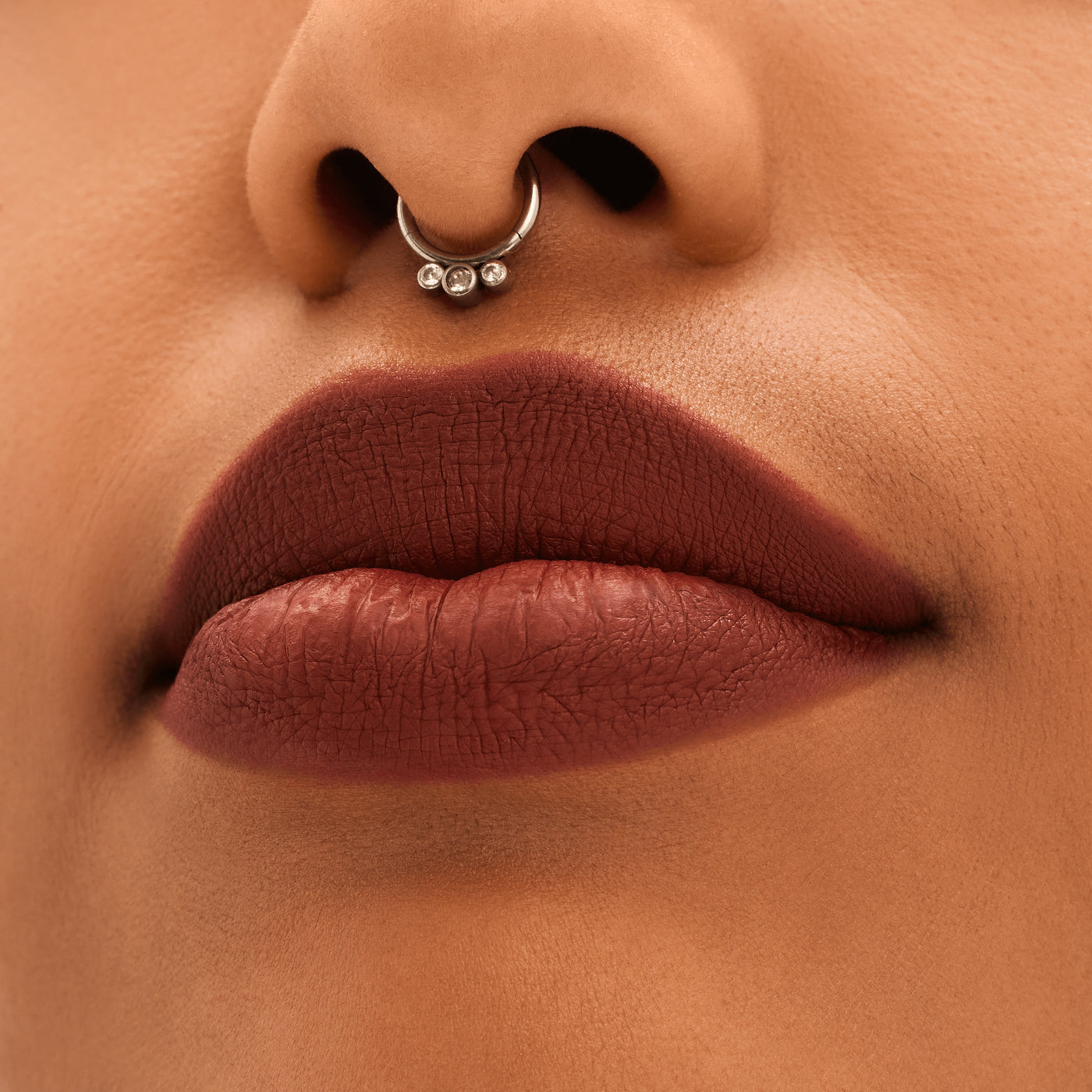 M·A·C Locked Kiss 24hr Lipstick, 1.8 g, Sophistry, Model, medium