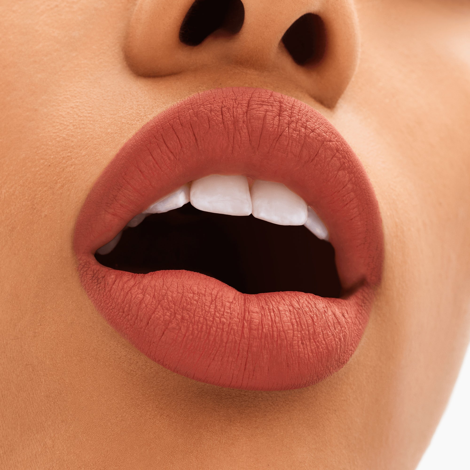 M·A·C Locked Kiss 24hr Lipstick, 1.8 g, Mull It Over & Over, Model, medium