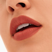 M·A·C Locked Kiss 24hr Lipstick, 1.8 g, Mull It Over & Over, Model, light