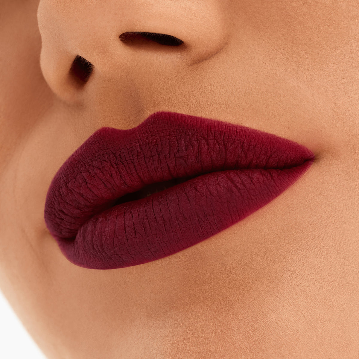 M·A·C Locked Kiss 24hr Lipstick, 1.8 g, Poncy, Model, light