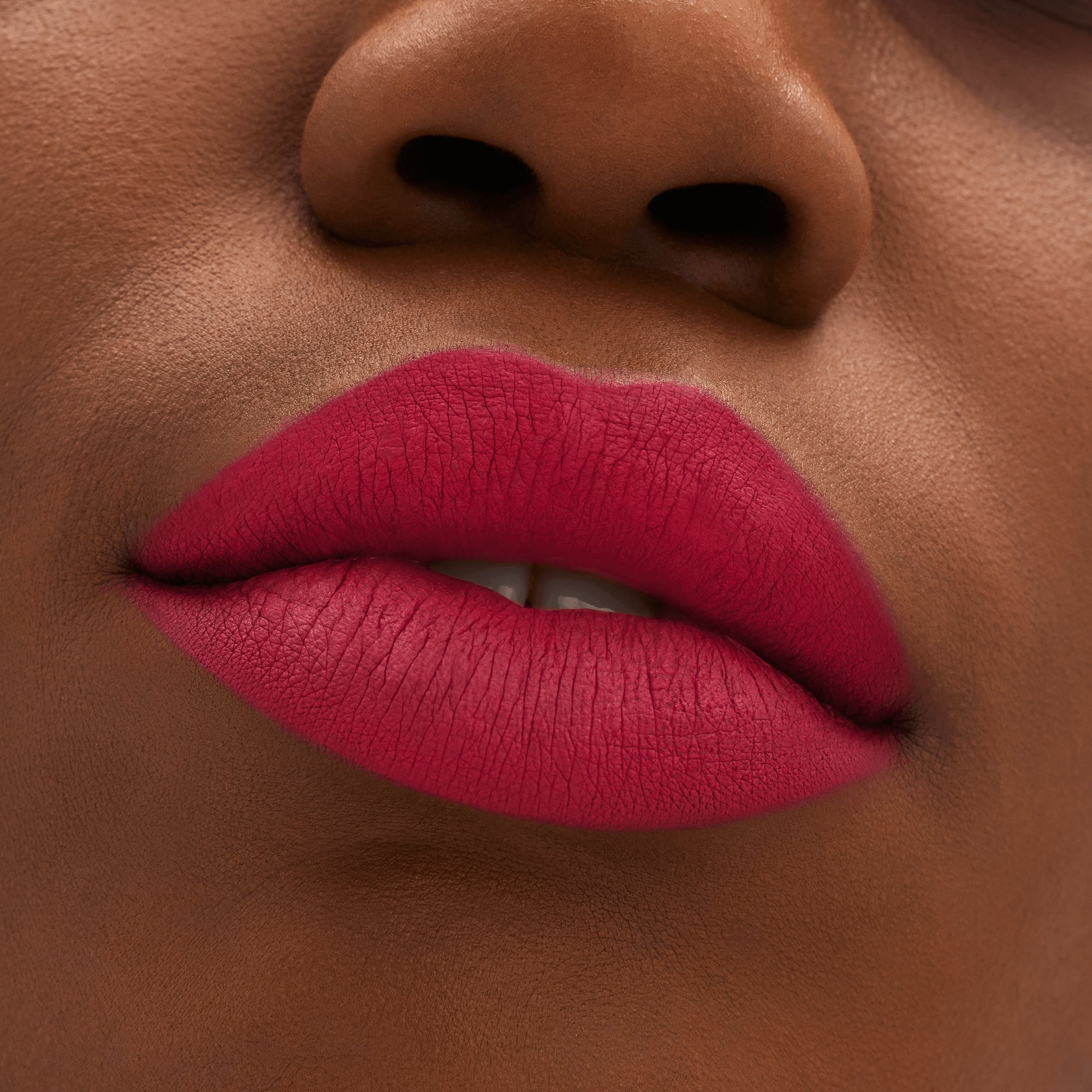 M·A·C Locked Kiss 24hr Lipstick, 1.8 g, Taboo, Model, deep