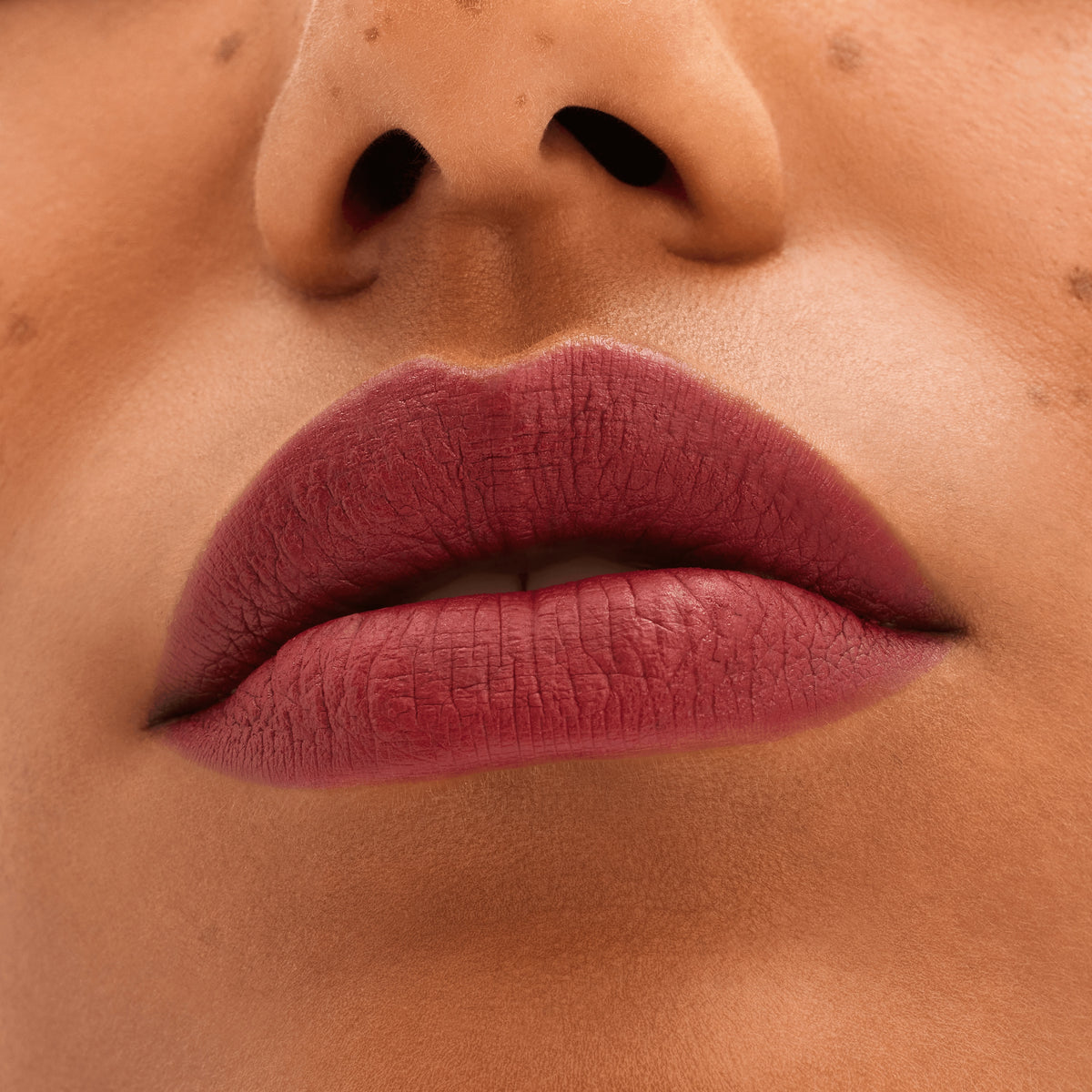 M·A·C Locked Kiss 24hr Lipstick, 1.8 g, Coy, Model, medium