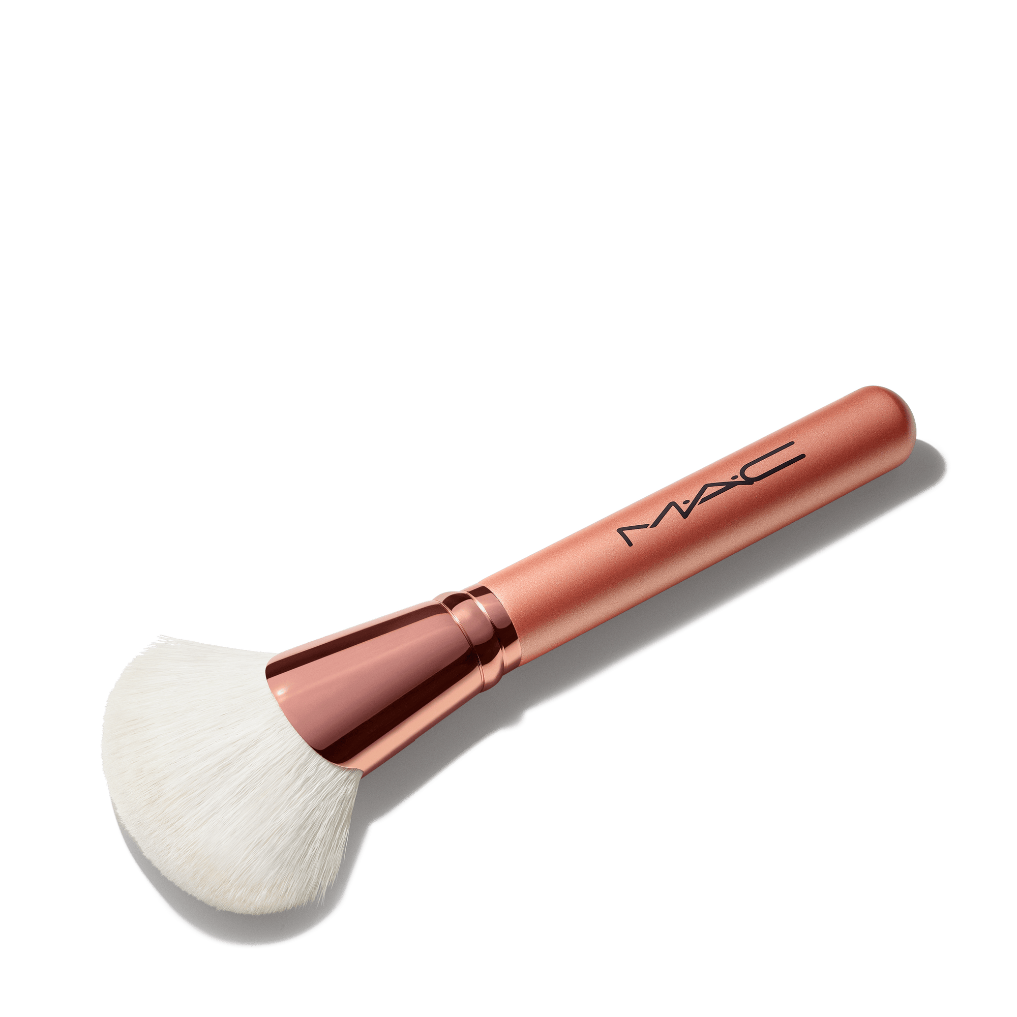 143S Bronzer Fan Brush, Product Shot