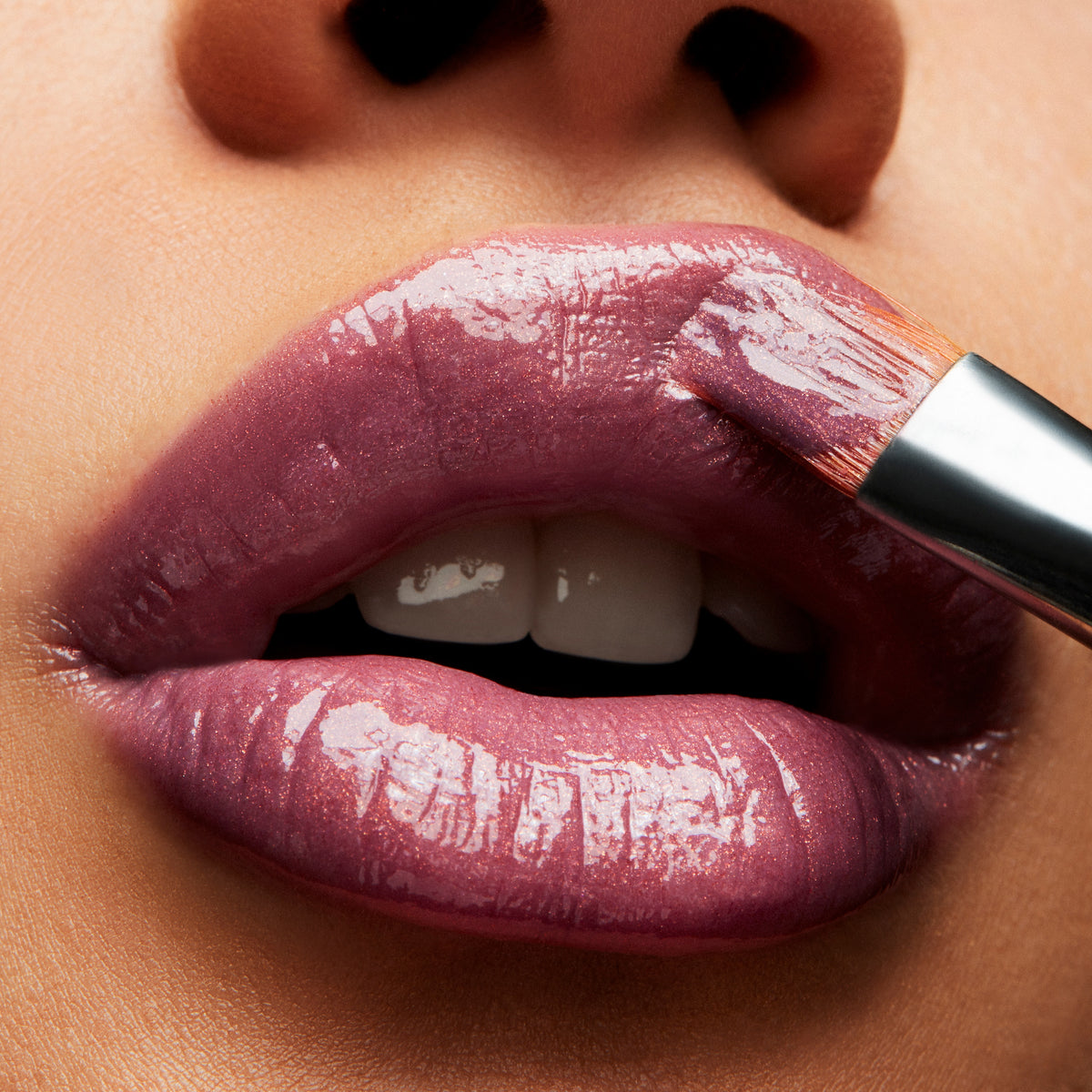 Lipglass, 3.1 ml, Love Child, Model, medium